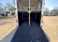 2026 4 STAR 2 HORSE STRAIGHT LOAD BUMPER PULL! $37,900