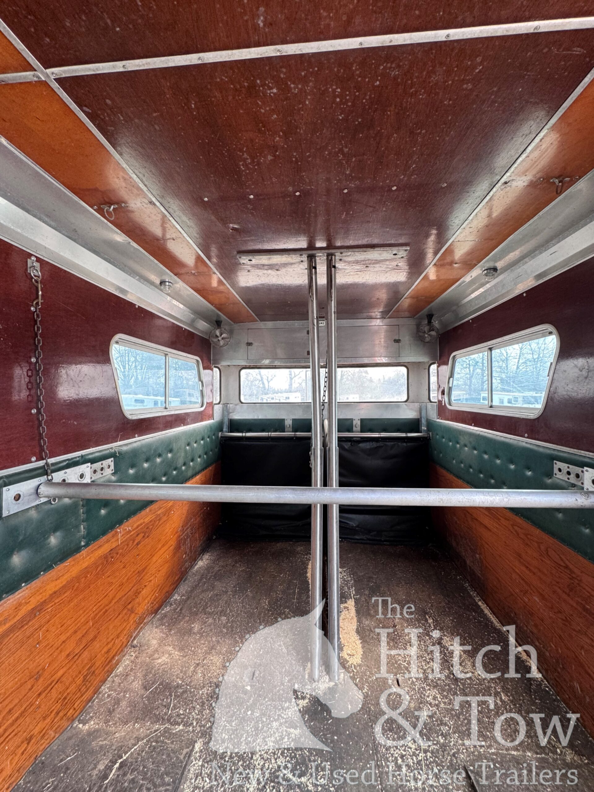 2004 FORD F750 6 HORSE HEAD TO HEAD HORSE VAN! $75,000