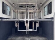 2019 ADAM 6/8 HORSE HEAD TO HEAD W/ AIR RIDE!! $59,900