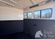 2019 CIMARRON 2 HORSE SLANT BUMPER PULL W/ UPGRADES! $22,500