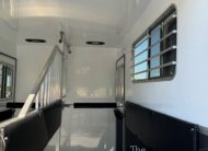 2026 KIEFERBILT KRUISER 2 HORSE BUMPER PULL W/ DRESSING ROOM $21,900