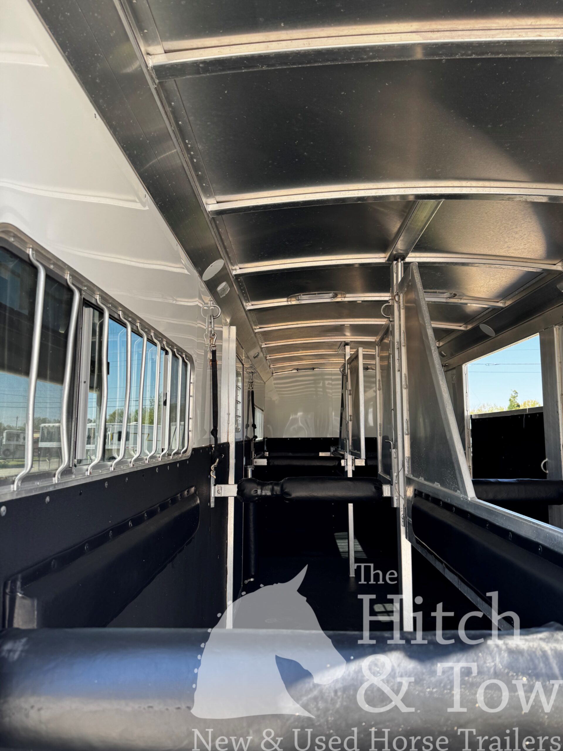 2021 4 STAR RUNABOUT 4 HORSE HEAD TO HEAD $45,900