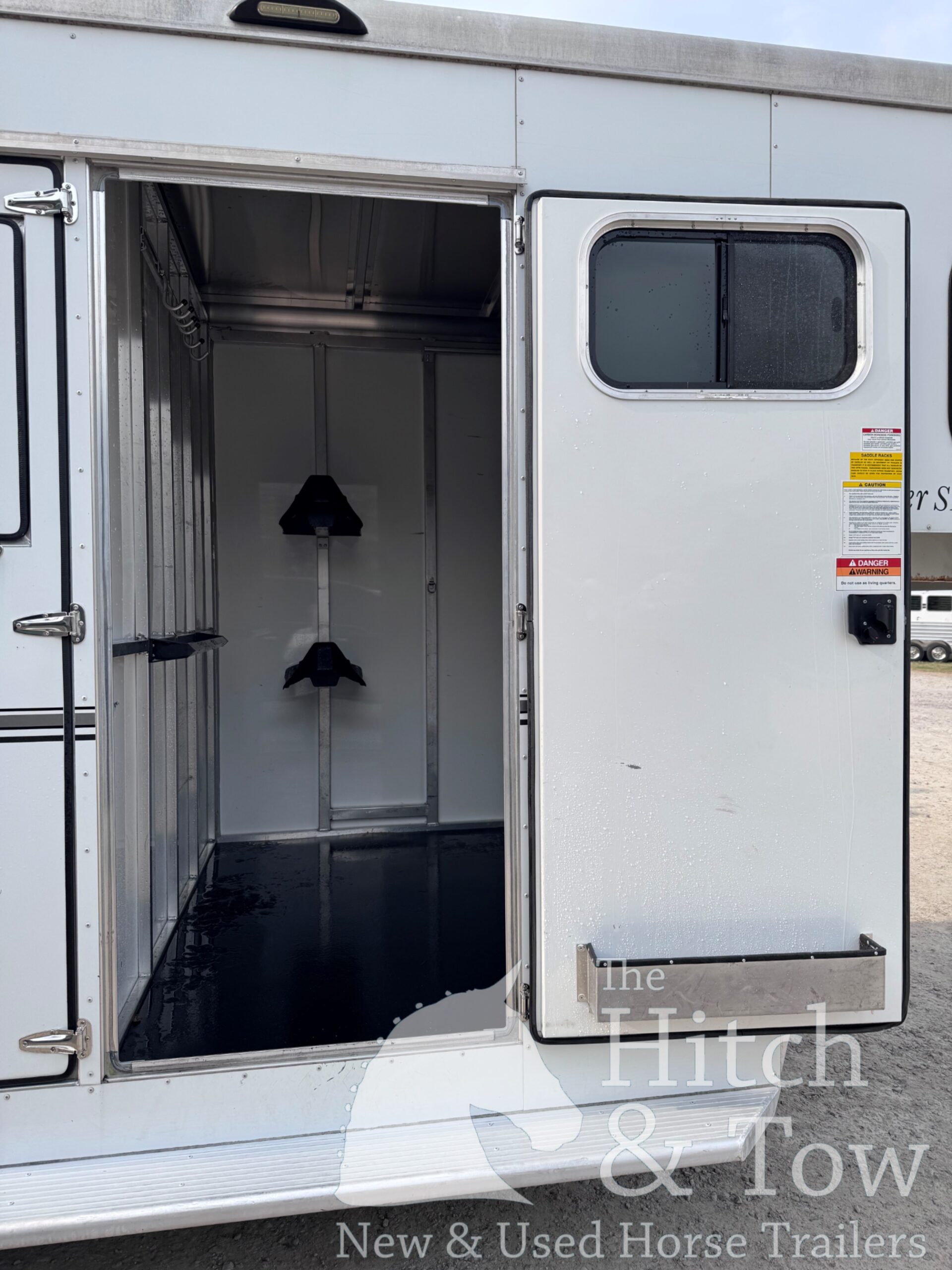 2017 SUNDOWNER CHARTER SE 2 HORSE GOOSENECK TRAILER! $18,900!!