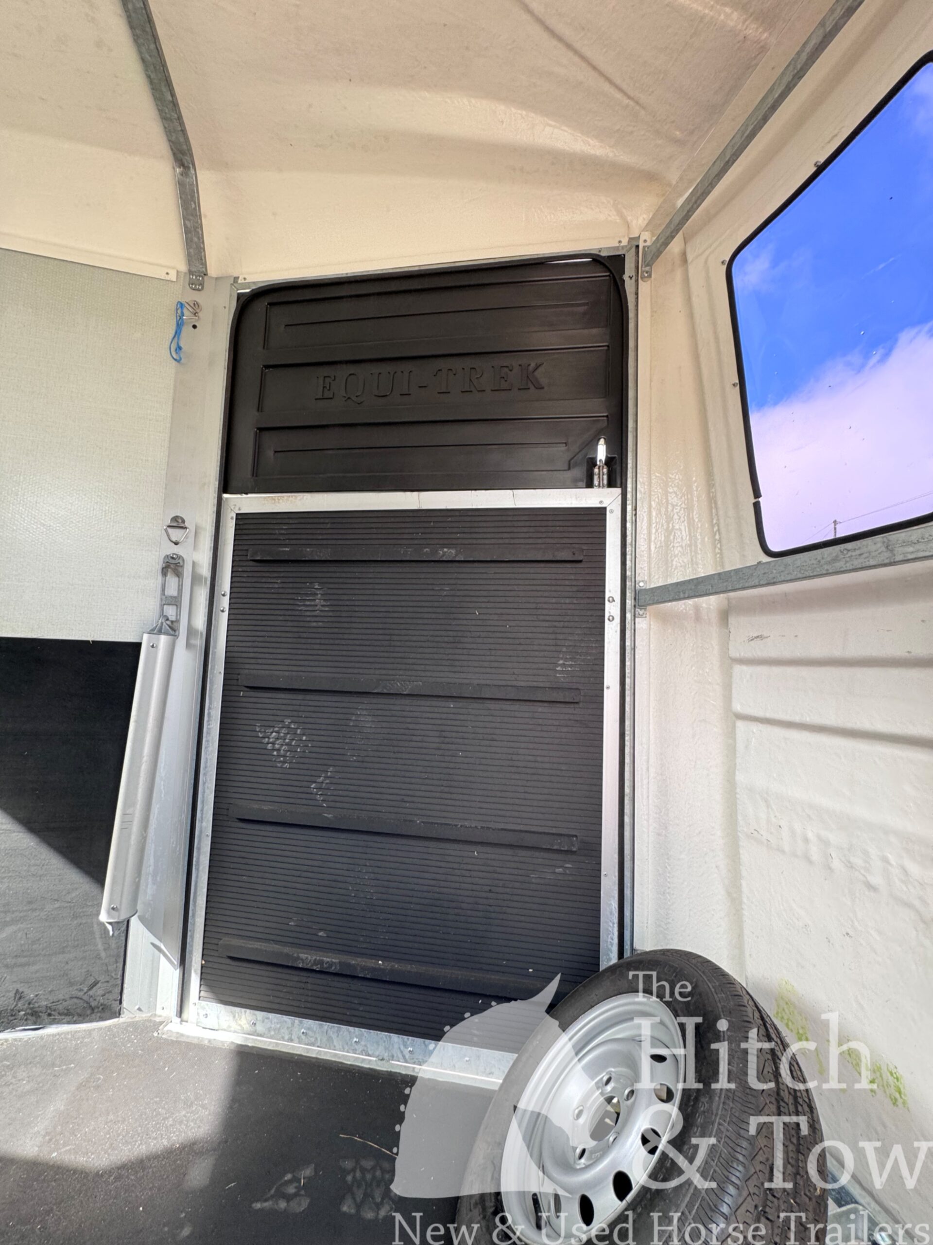 2022 MODEL EQUI-TREK 2 HORSE W/ SIDE RAMP! $13,900