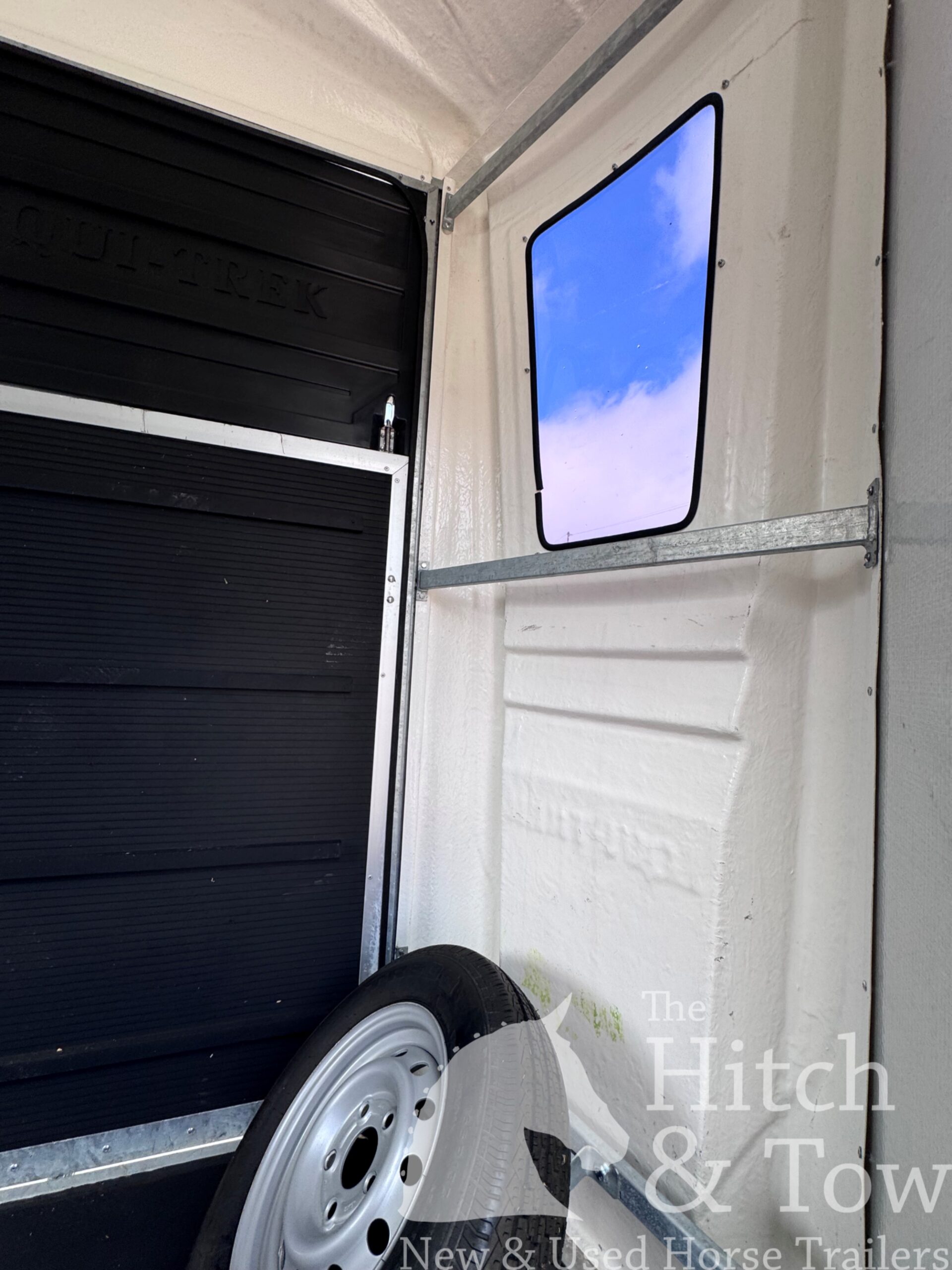 2022 MODEL EQUI-TREK 2 HORSE W/ SIDE RAMP! $13,900