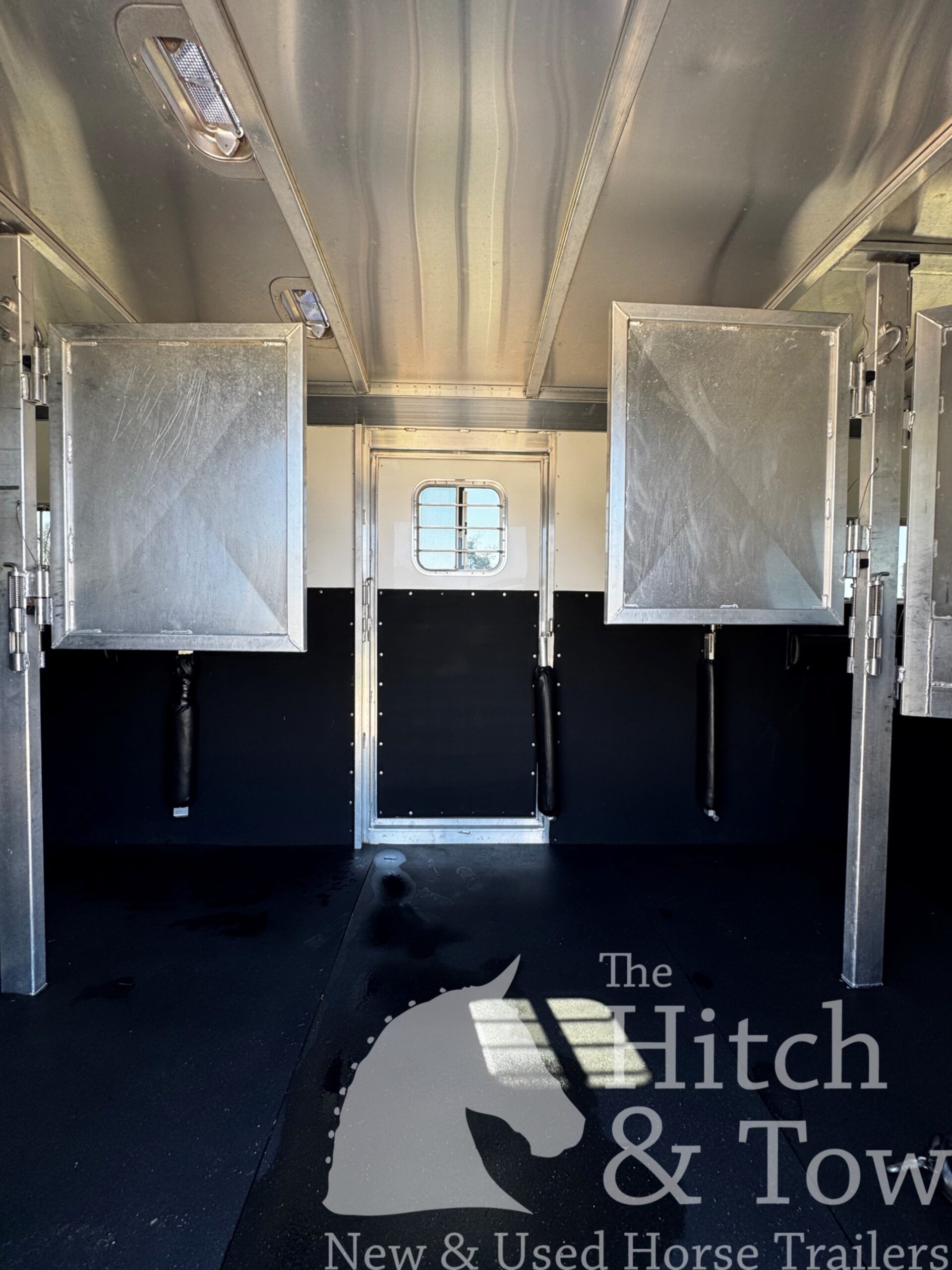 2021 4 STAR RUNABOUT 4 HORSE HEAD TO HEAD $45,900