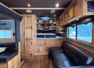 2006 SUNDOWNER 4 HORSE SLANT LOAD W/ 18′ LIVING QUARTERS TRAILER W/ UPGRADES $69,900