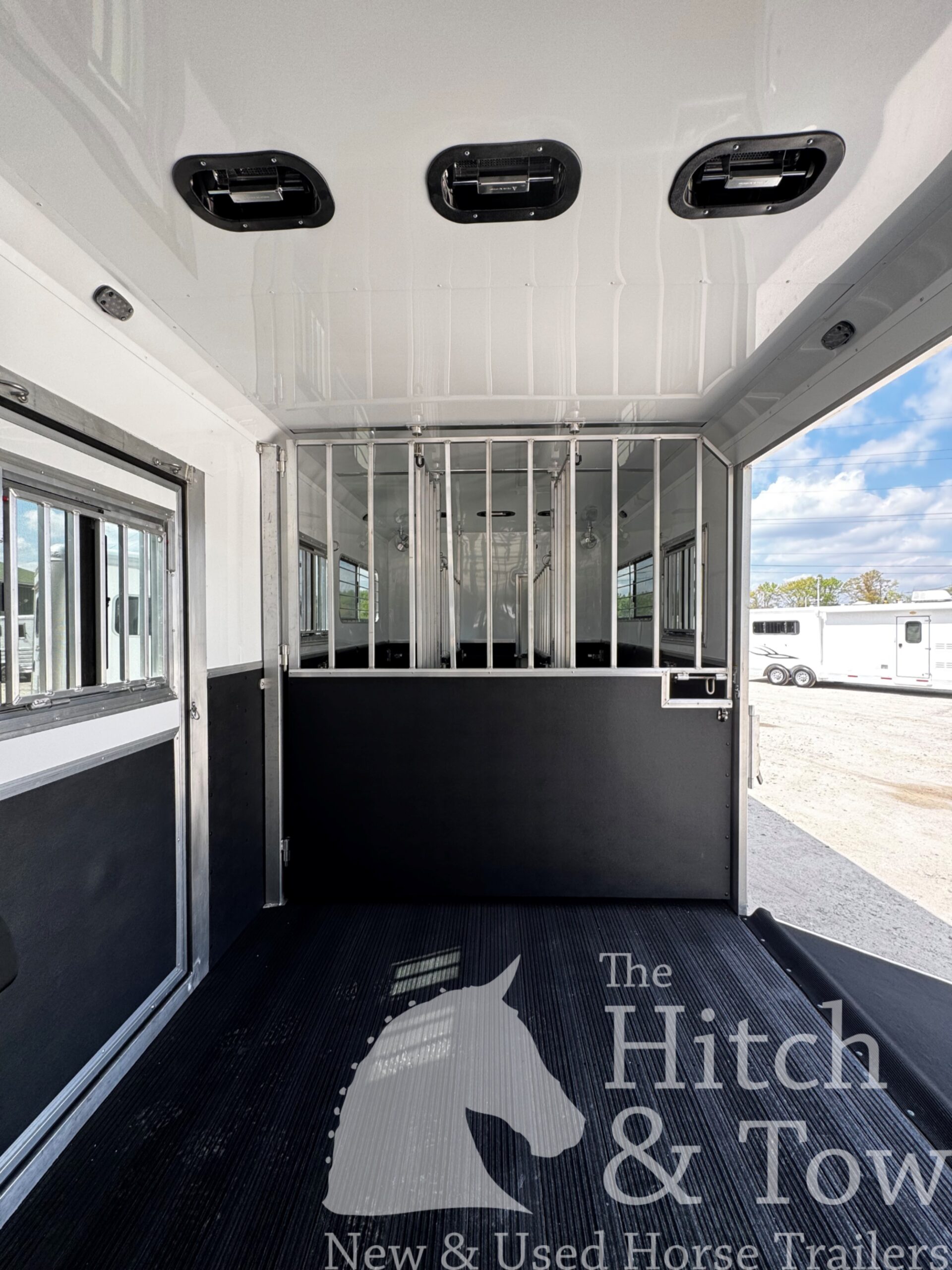 2026 KieferBilt Trailers 6-7 HORSE HEAD TO HEAD W/ MANY UPGRADES $79,900