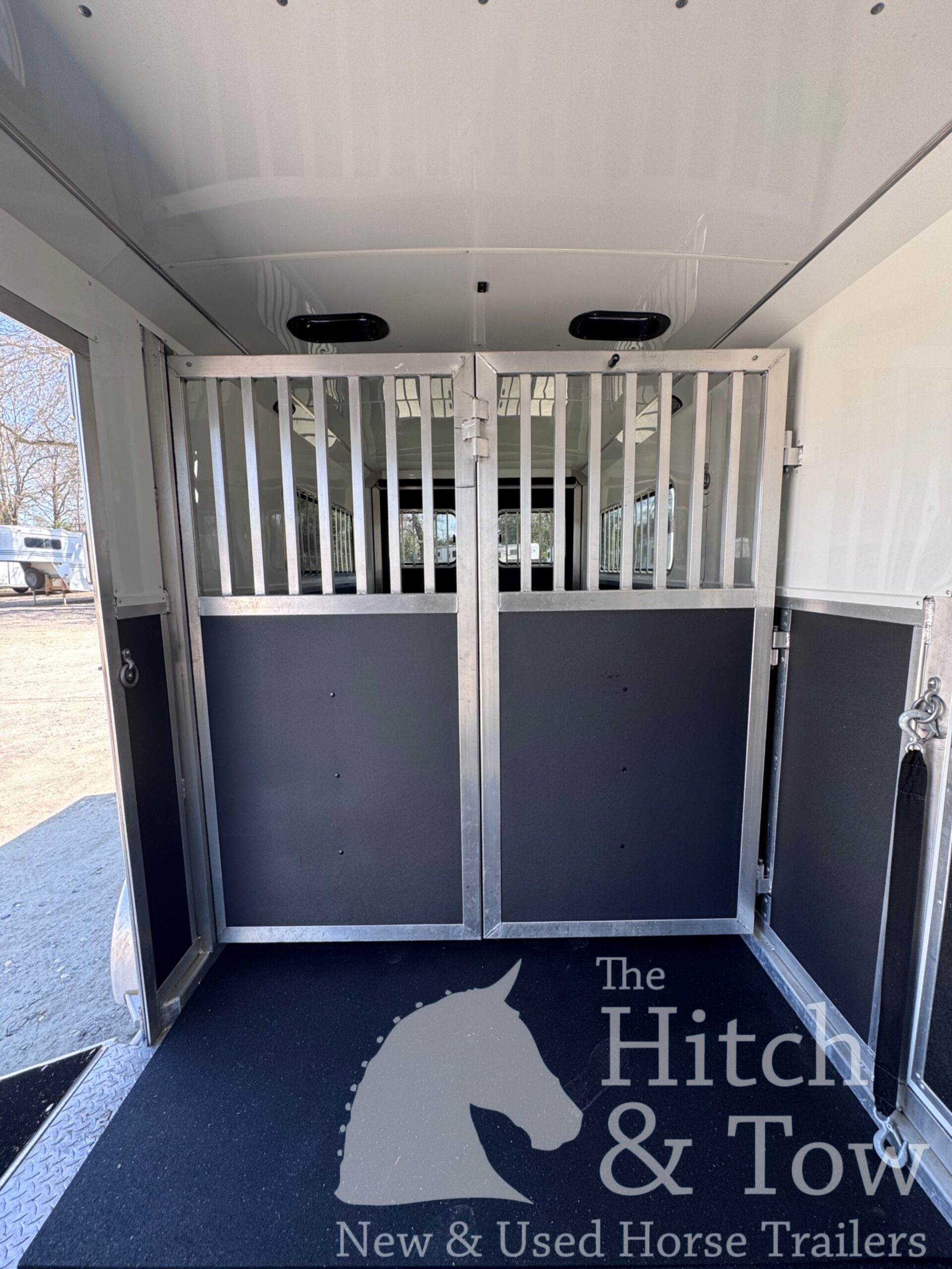 2019 SHADOW 4 HORSE HEAD TO HEAD W/ UPGRADES $36,900