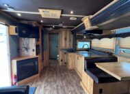 2006 SUNDOWNER 4 HORSE SLANT LOAD W/ 18′ LIVING QUARTERS TRAILER W/ UPGRADES $69,900