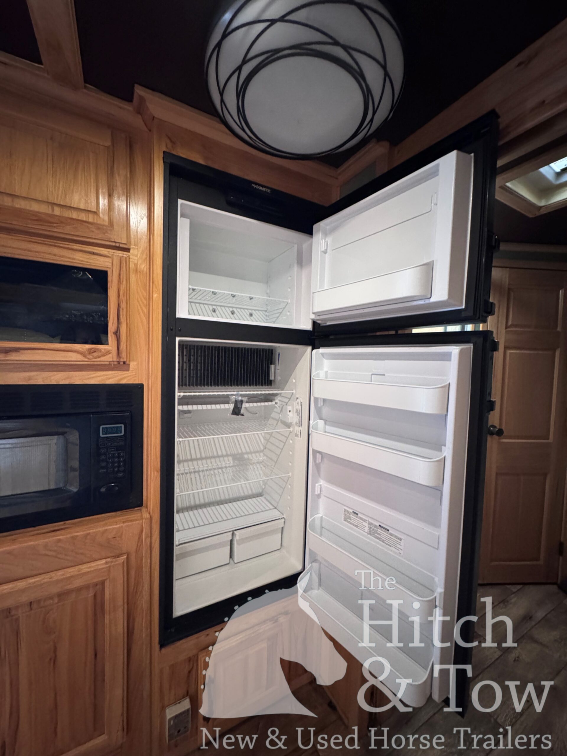 2006 SUNDOWNER 4 HORSE SLANT LOAD W/ 18′ LIVING QUARTERS TRAILER W/ UPGRADES $69,900