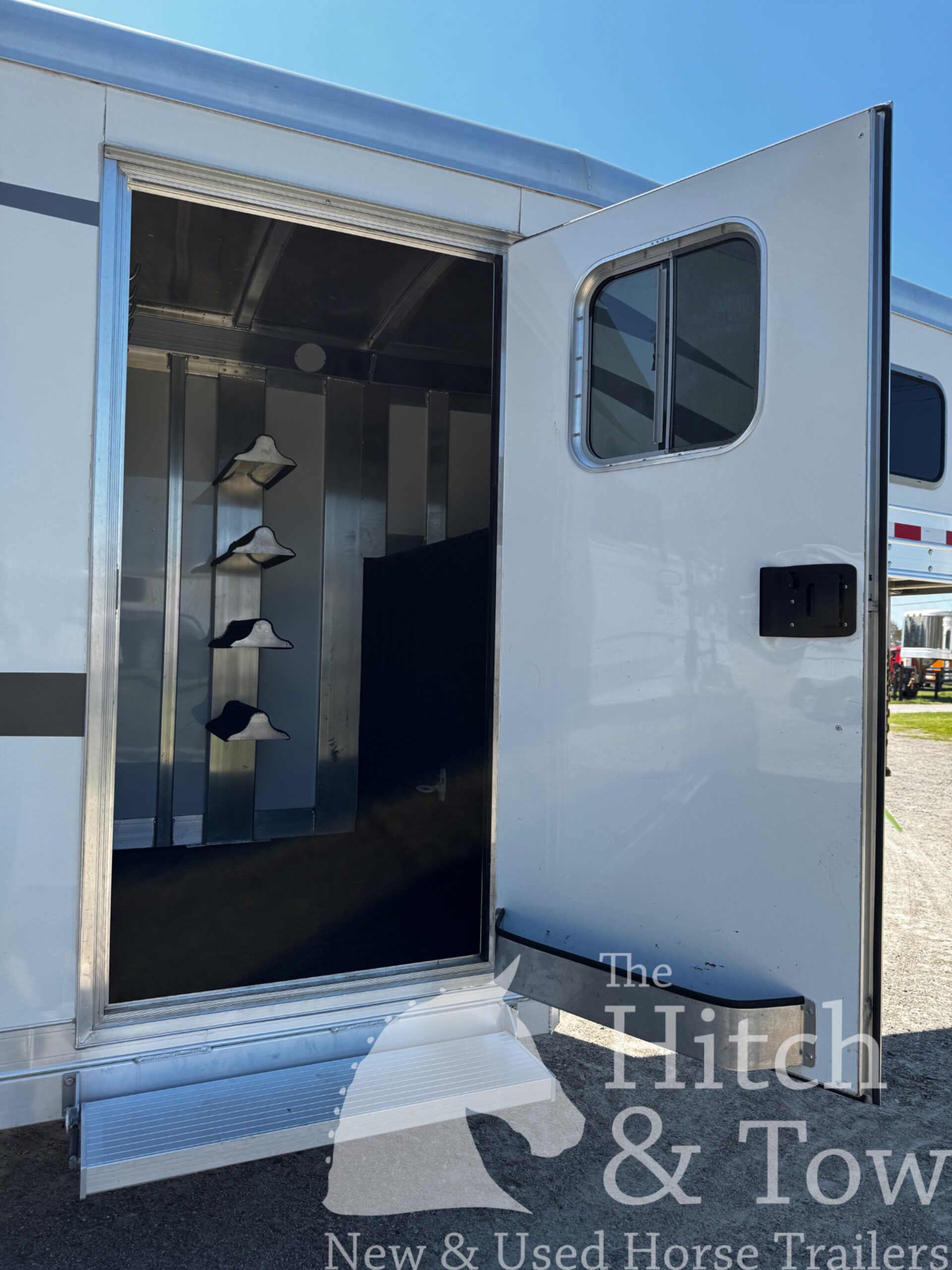 2021 4 STAR RUNABOUT 4 HORSE HEAD TO HEAD $45,900