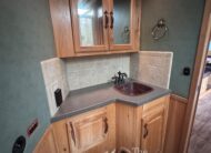 2006 SUNDOWNER 4 HORSE SLANT LOAD W/ 18′ LIVING QUARTERS TRAILER W/ UPGRADES $69,900