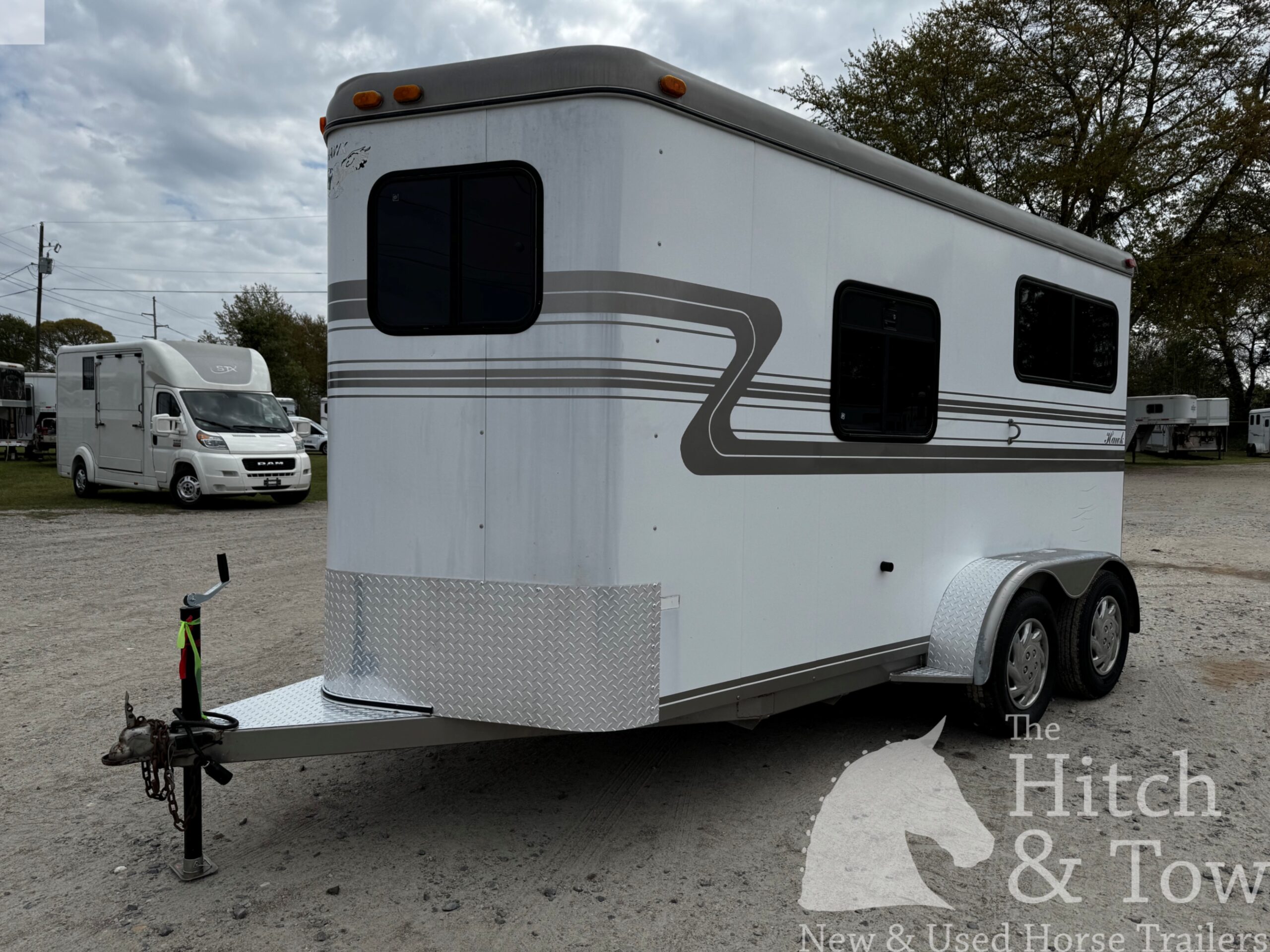 1999 HAWK 2 HORSE BUMPER PULL W/ MANGERS $7,900