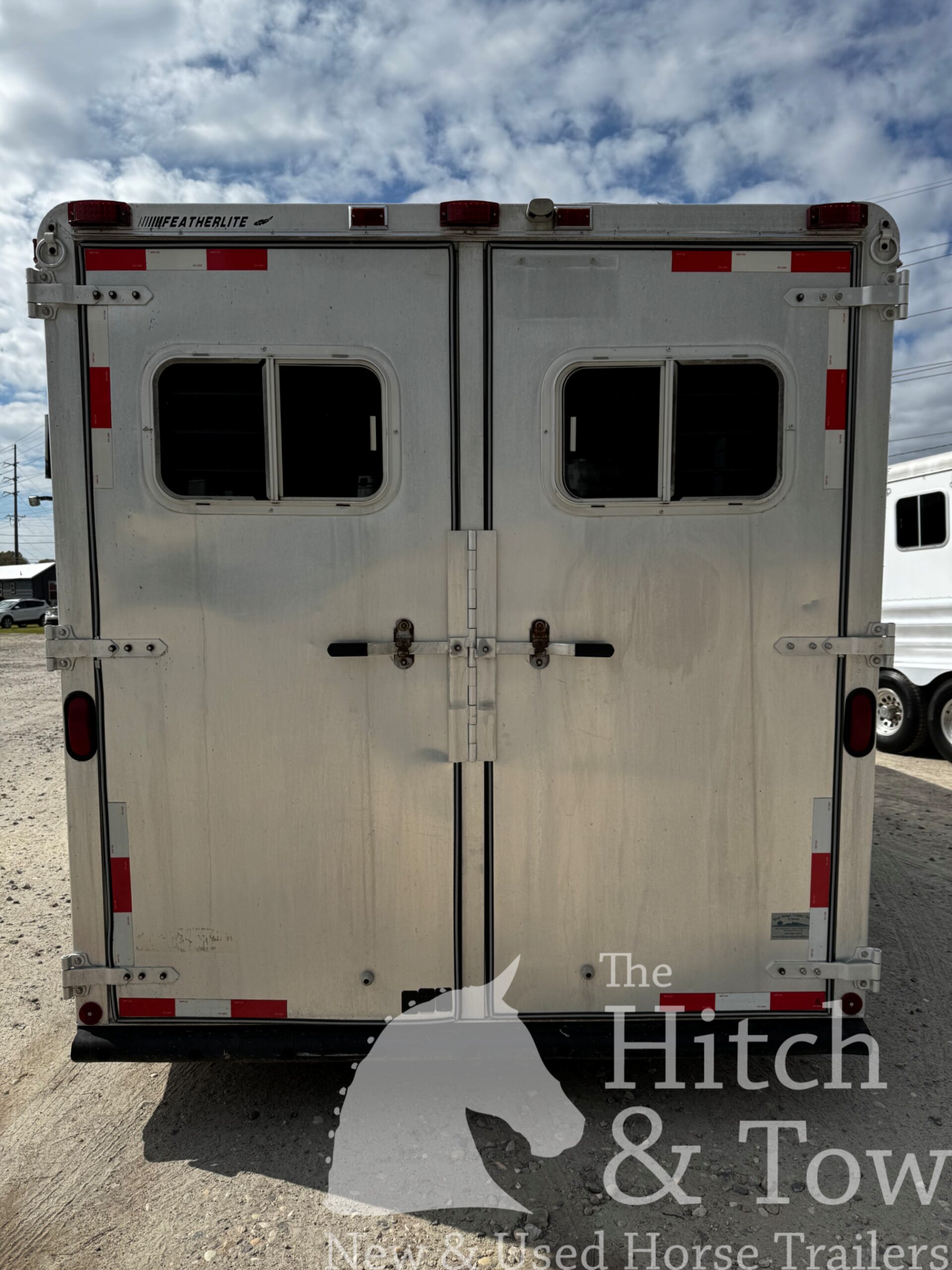 1994 FEATHERLTE 2 HORSE SLANT GOOSENECK W/ WEEKENDER! $10,500
