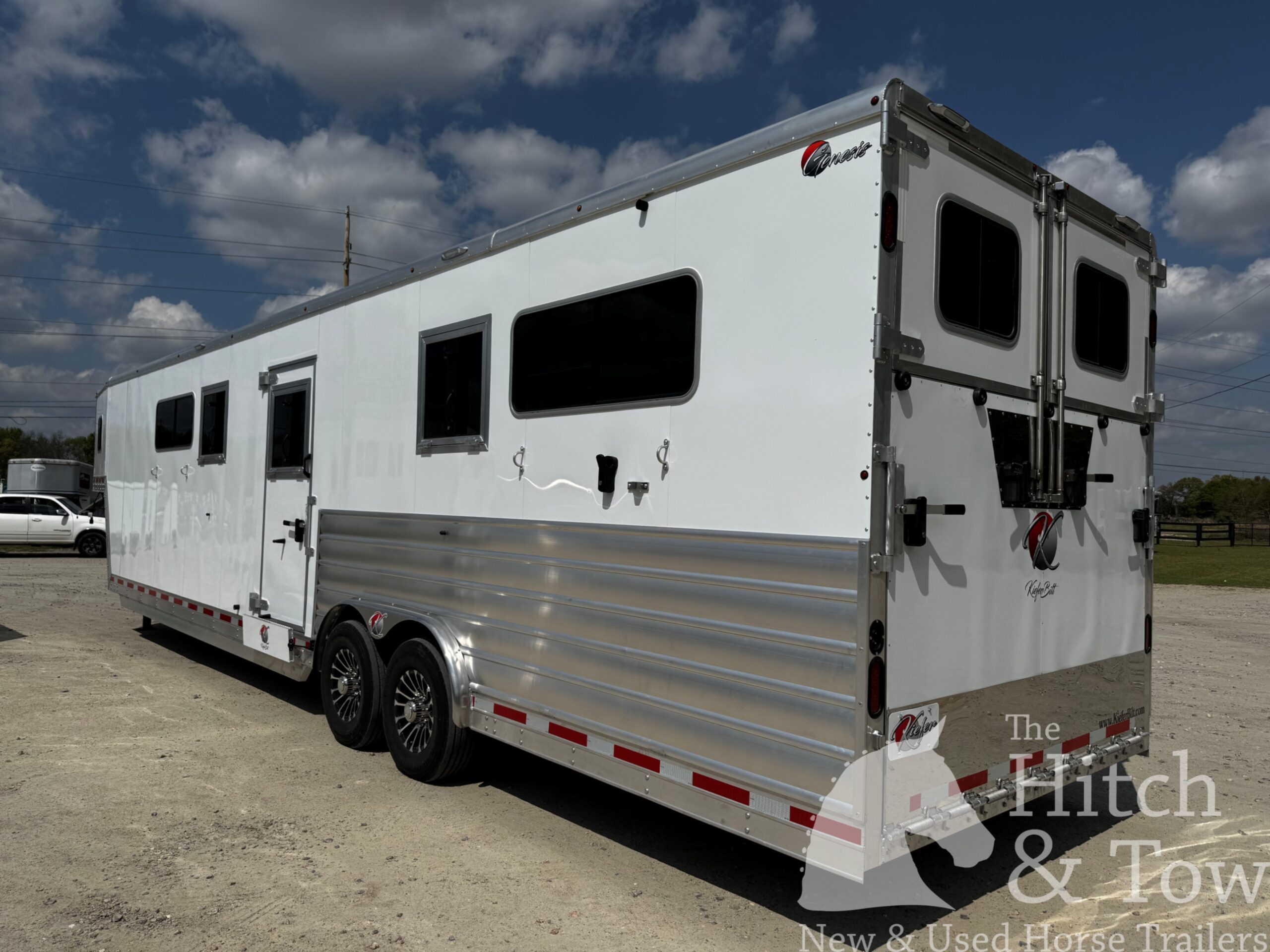 2026 KieferBilt Trailers 6-7 HORSE HEAD TO HEAD W/ MANY UPGRADES $79,900