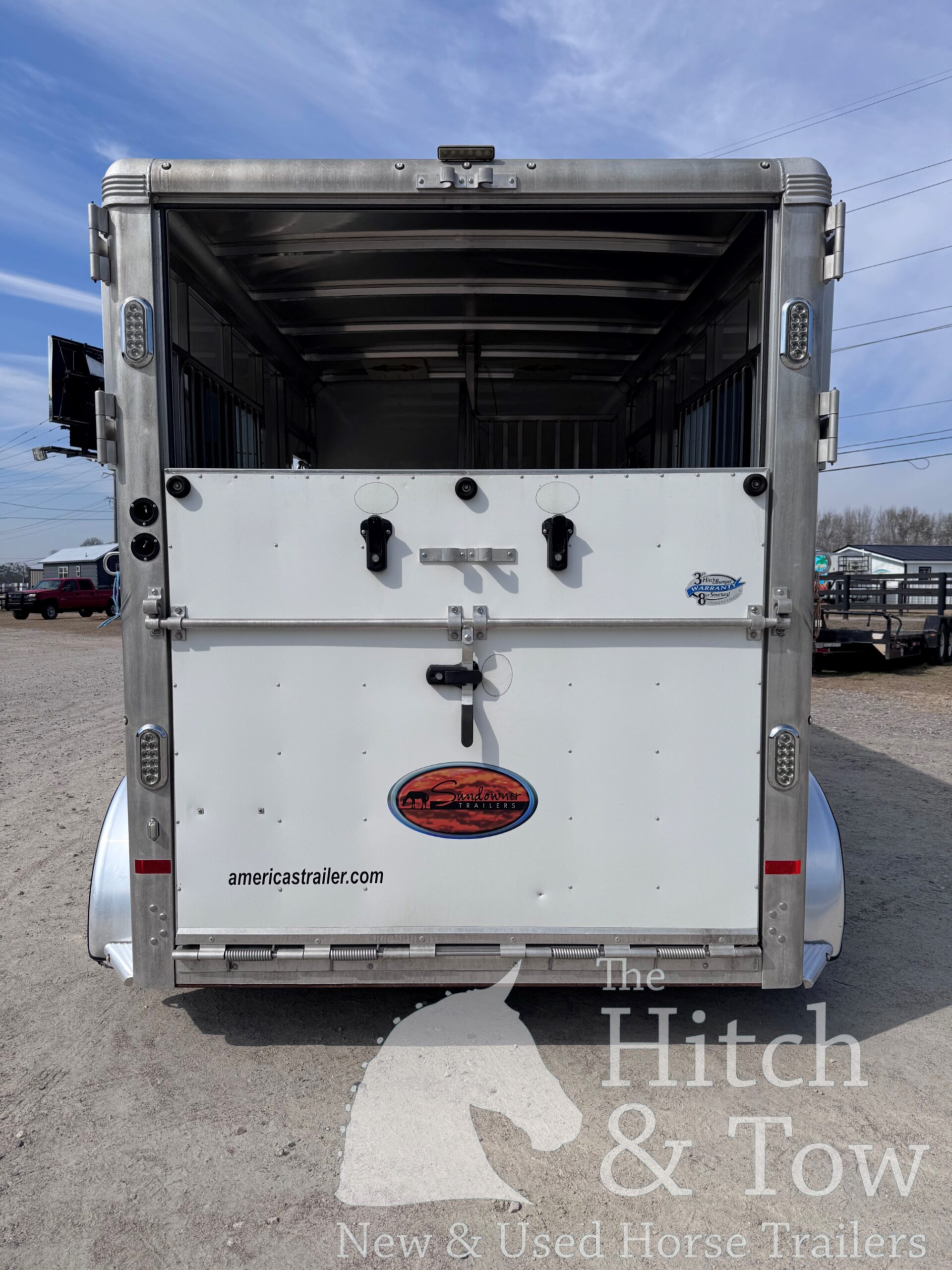 2017 SUNDOWNER CHARTER SE 2 HORSE GOOSENECK TRAILER! $18,900!!