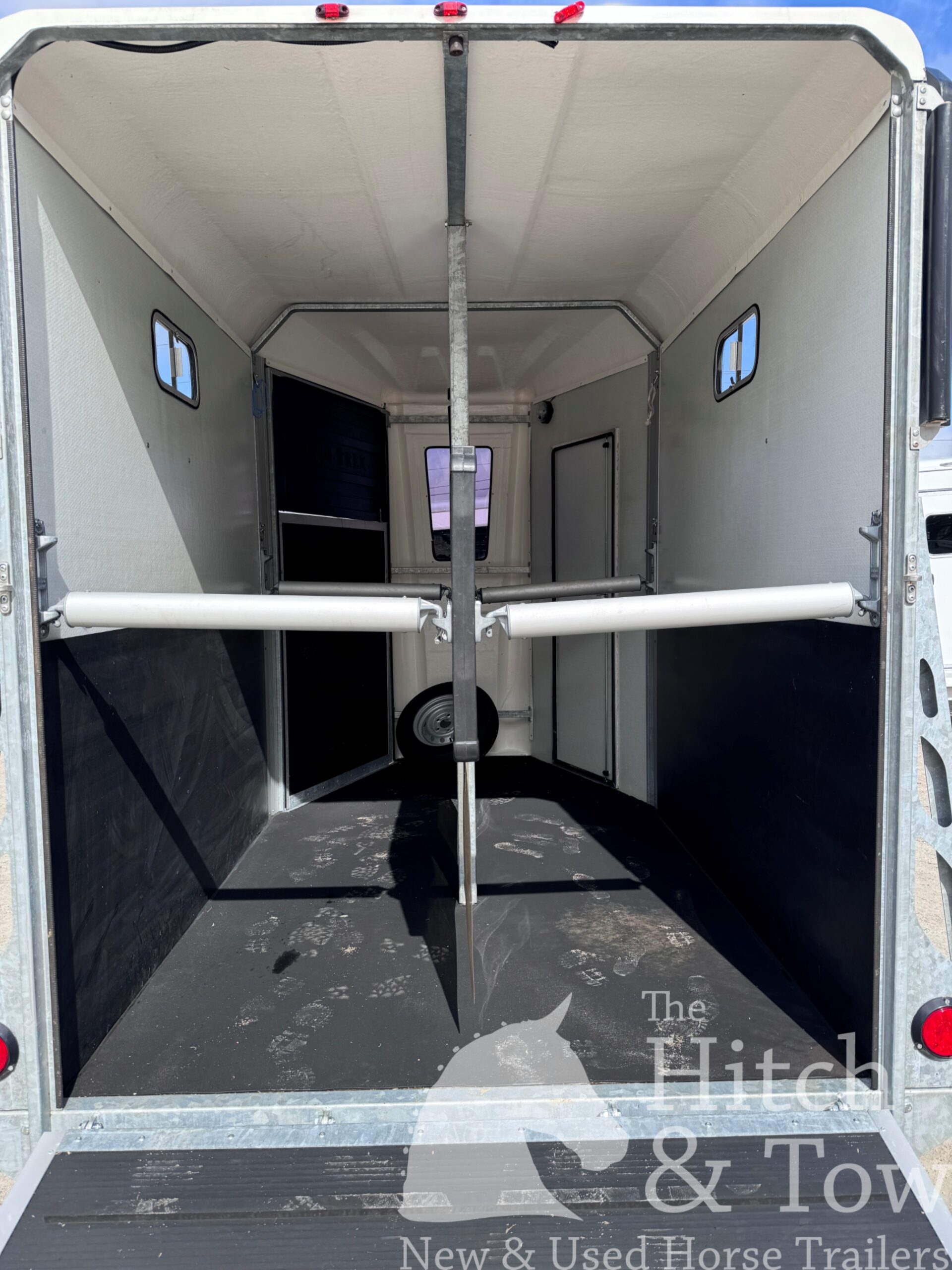 2022 MODEL EQUI-TREK 2 HORSE W/ SIDE RAMP! $13,900