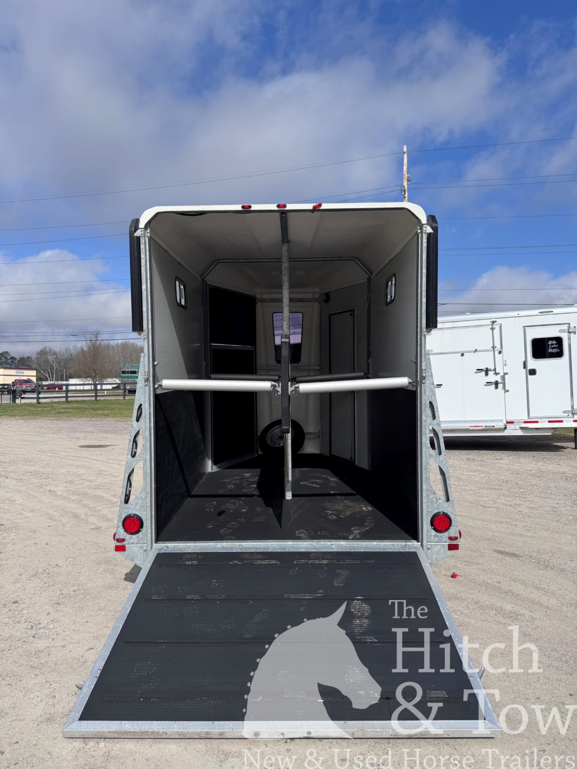 2022 MODEL EQUI-TREK 2 HORSE W/ SIDE RAMP! $13,900