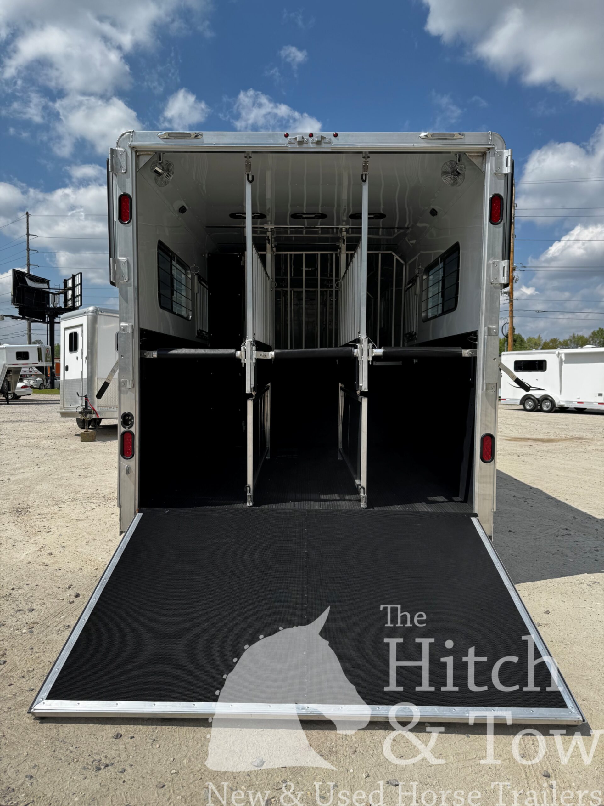 2026 KieferBilt Trailers 6-7 HORSE HEAD TO HEAD W/ MANY UPGRADES $79,900