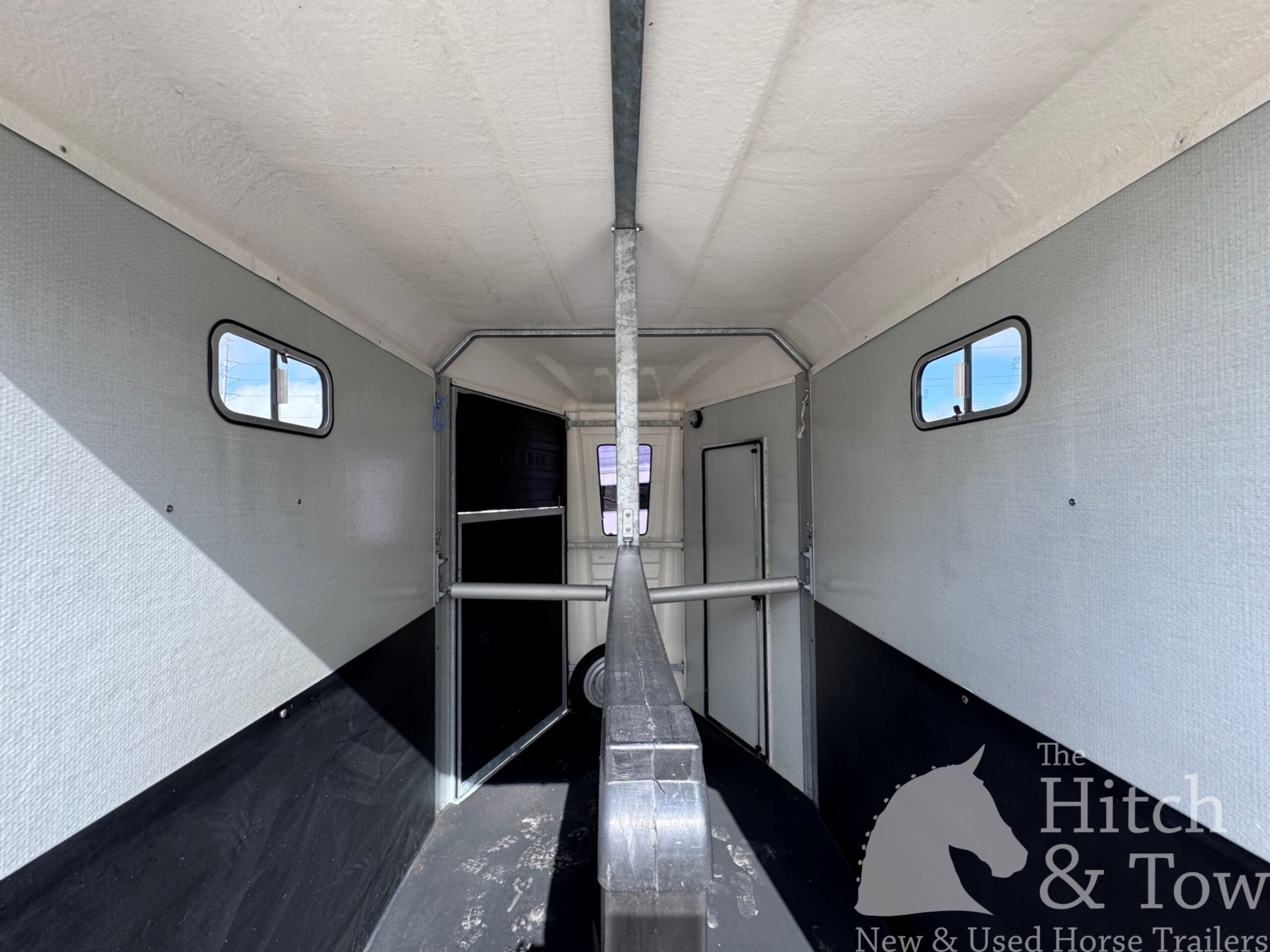 2022 MODEL EQUI-TREK 2 HORSE W/ SIDE RAMP! $13,900