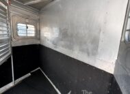 1994 FEATHERLTE 2 HORSE SLANT GOOSENECK W/ WEEKENDER! $10,500