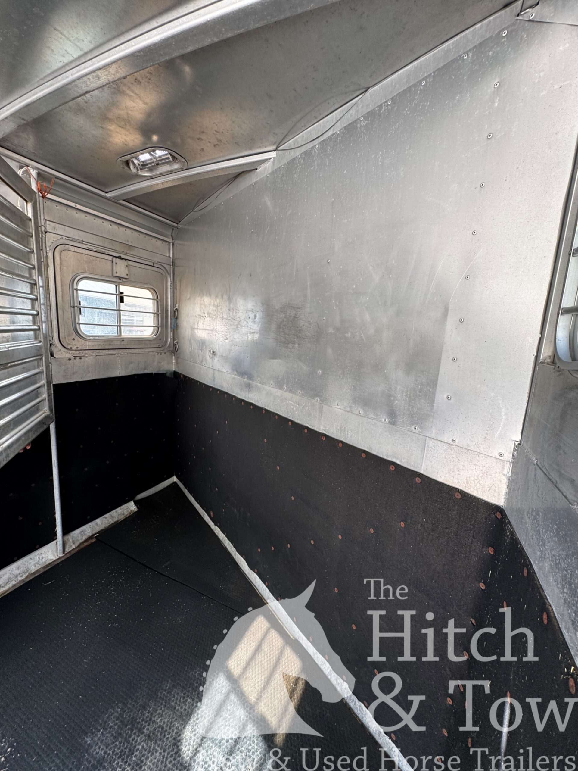 1994 FEATHERLTE 2 HORSE SLANT GOOSENECK W/ WEEKENDER! $10,500