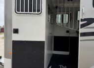 2022 HAWK 2 HORSE BUMPER PULL W/ DRESSING ROOM & WARMBLOOD SIZE!! $23,500