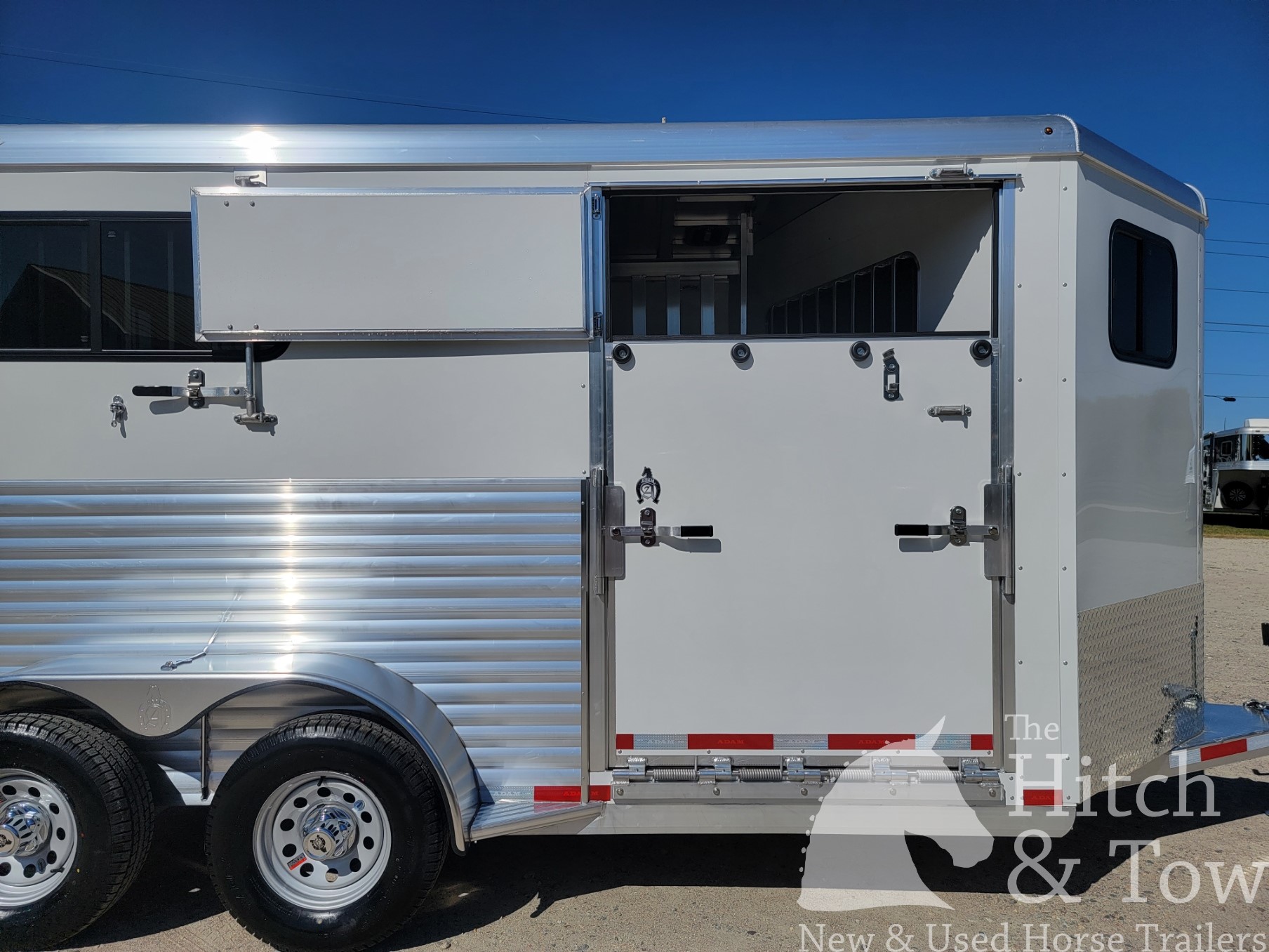 2026 ADAM JULITE 2 HORSE BUMPER PULL W/ SIDE RAMP $20,500