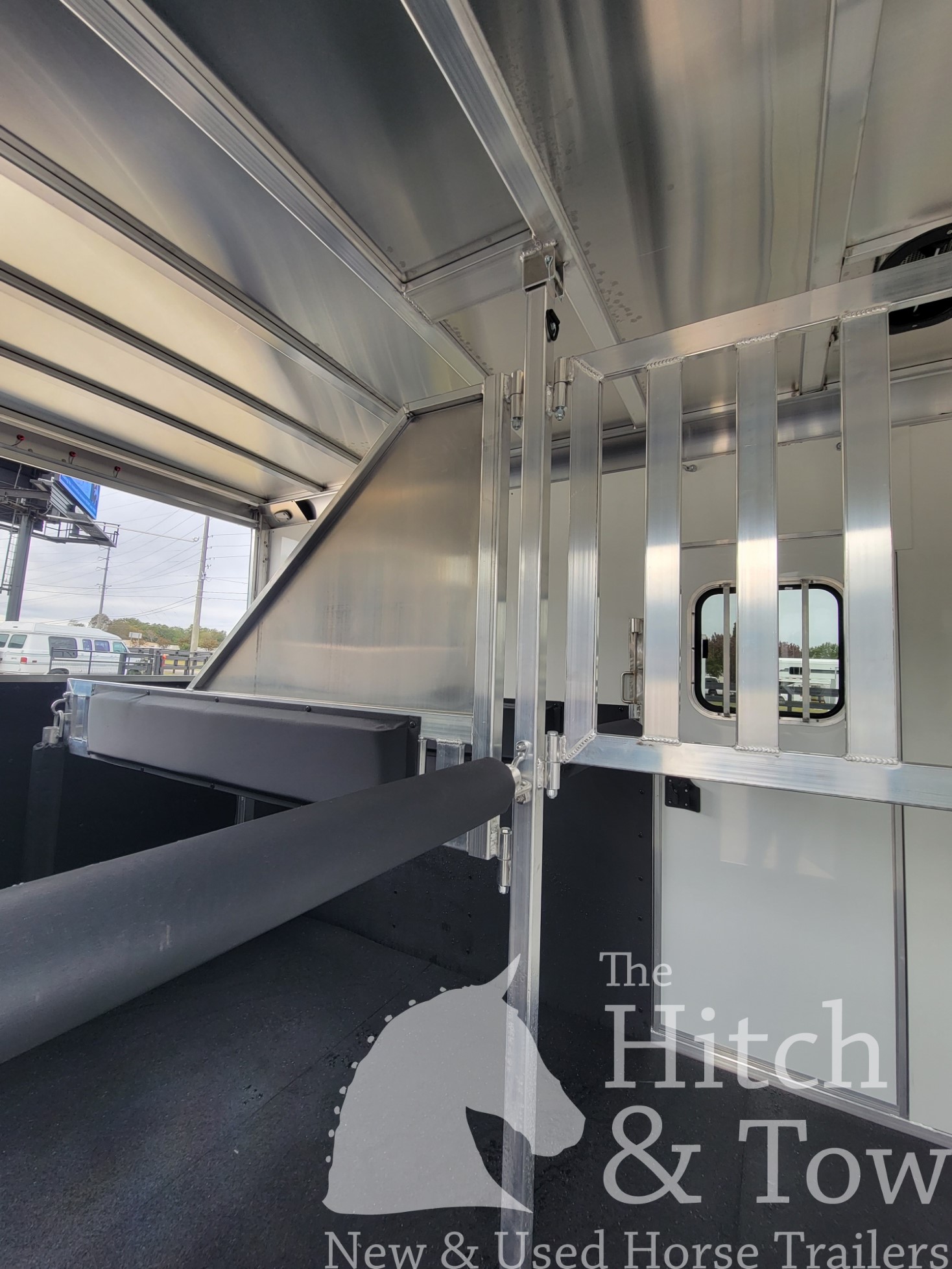 2026 ADAM 2 HORSE BUMPER PULL W/ DRESSING ROOM! $19,000