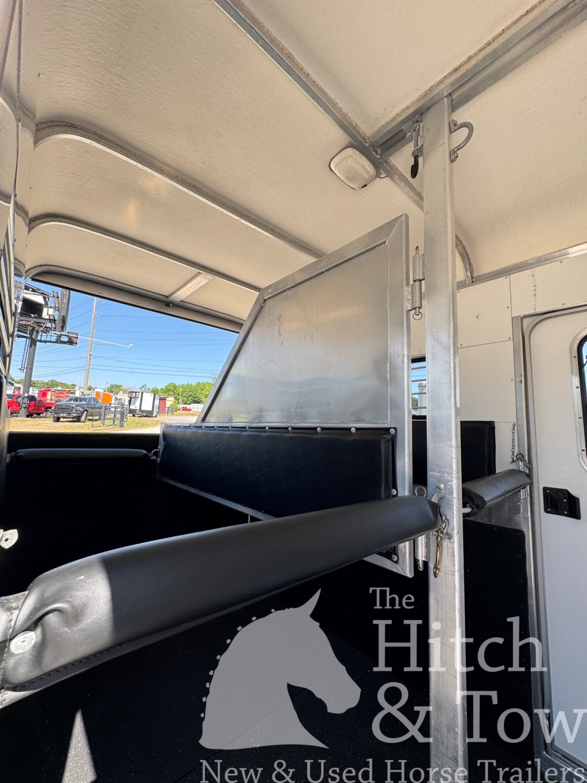 2014 GORE 2 HORSE BUMPER PULL $12,900