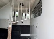 2022 HAWK 2 HORSE BUMPER PULL W/ DRESSING ROOM & WARMBLOOD SIZE!! $23,500