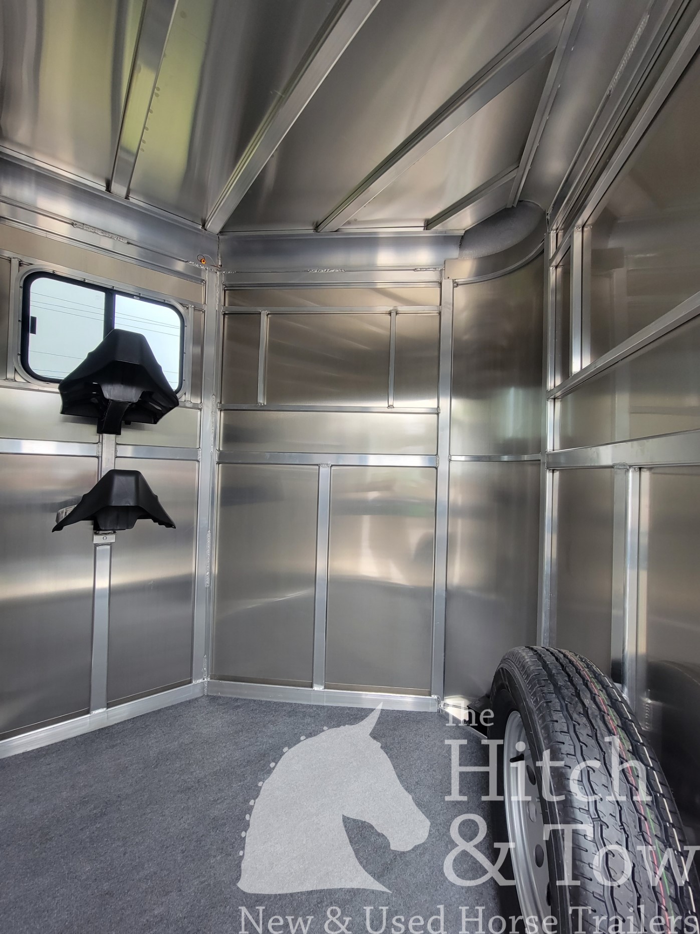 2026 ADAM 2 HORSE BUMPER PULL W/ DRESSING ROOM! $19,000