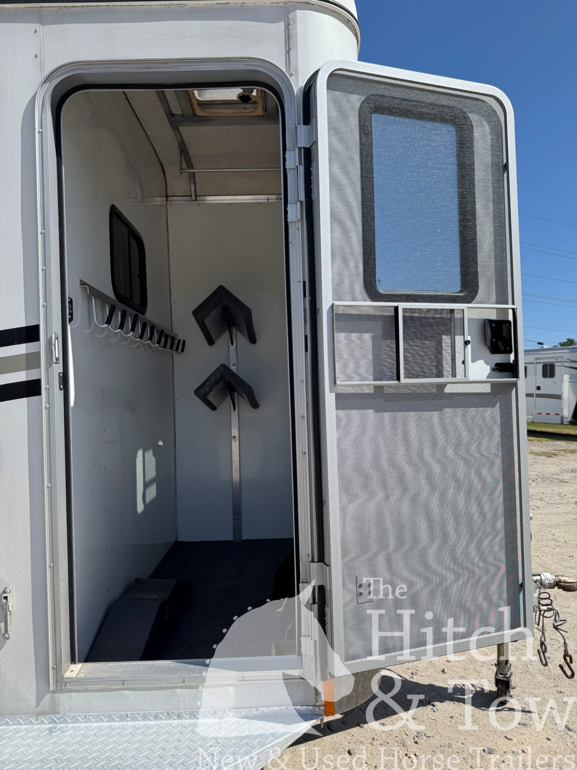 2014 GORE 2 HORSE BUMPER PULL $12,900