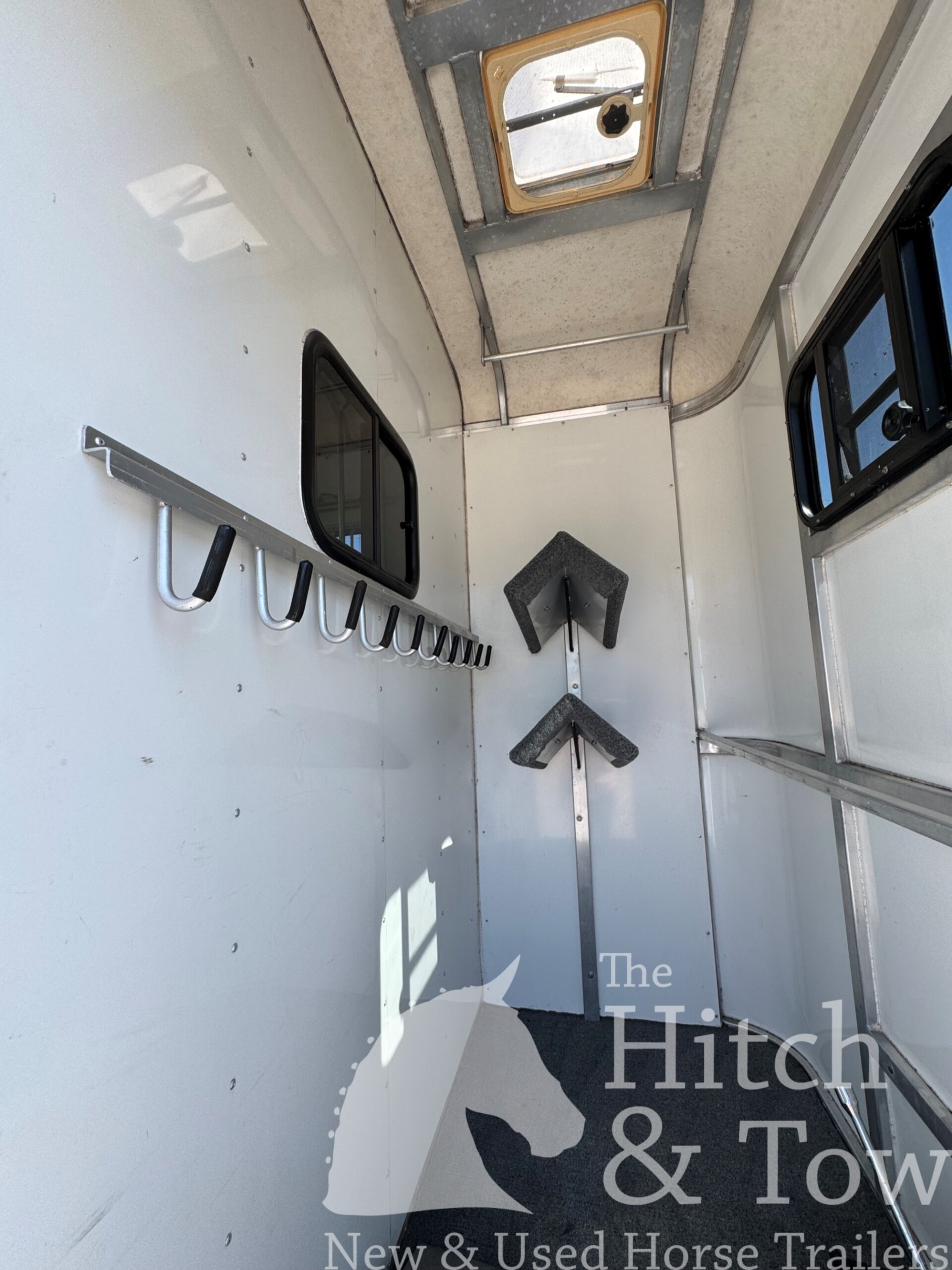 2014 GORE 2 HORSE BUMPER PULL $12,900