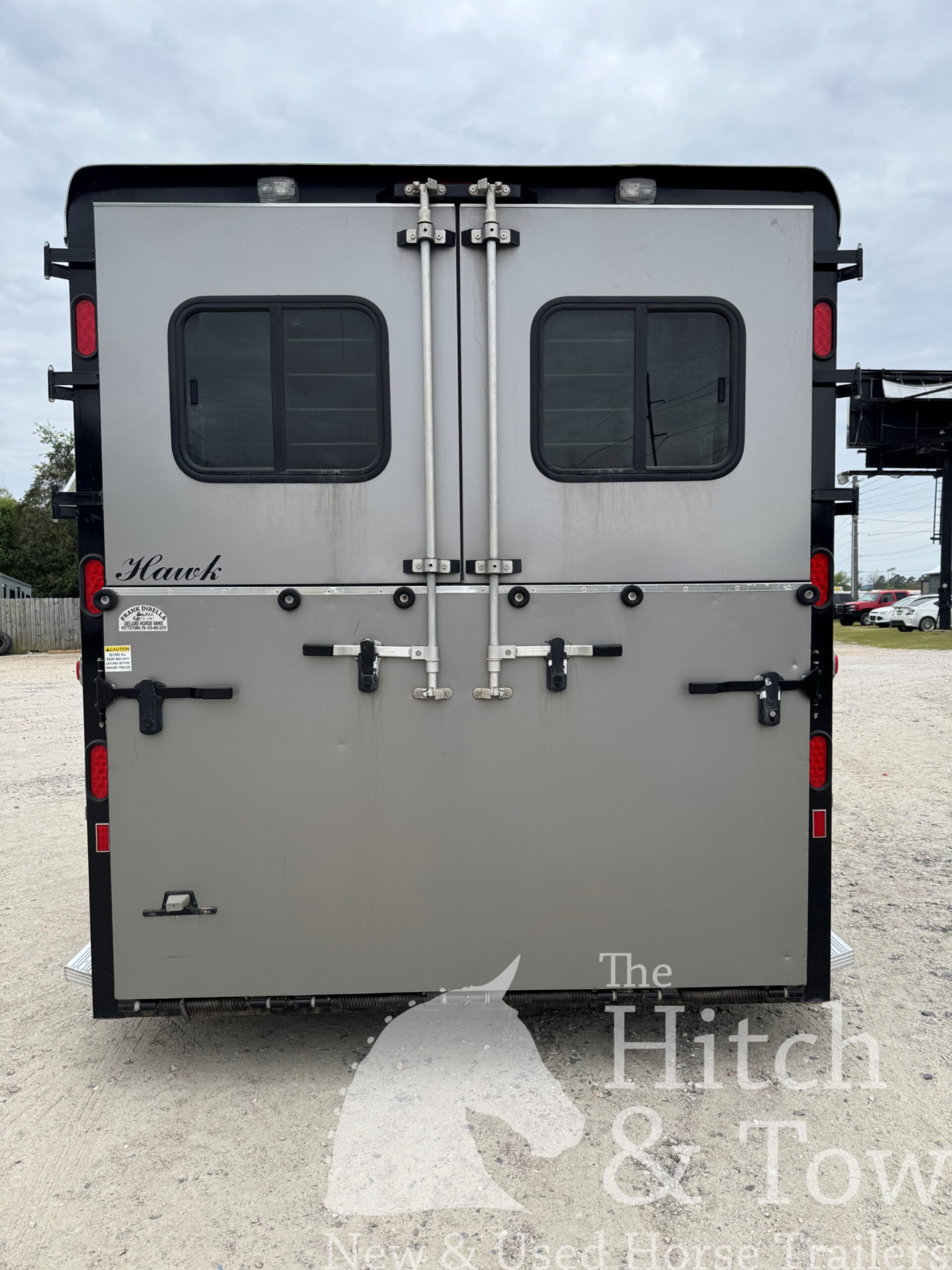 2022 HAWK 2 HORSE BUMPER PULL W/ DRESSING ROOM & WARMBLOOD SIZE!! $23,500