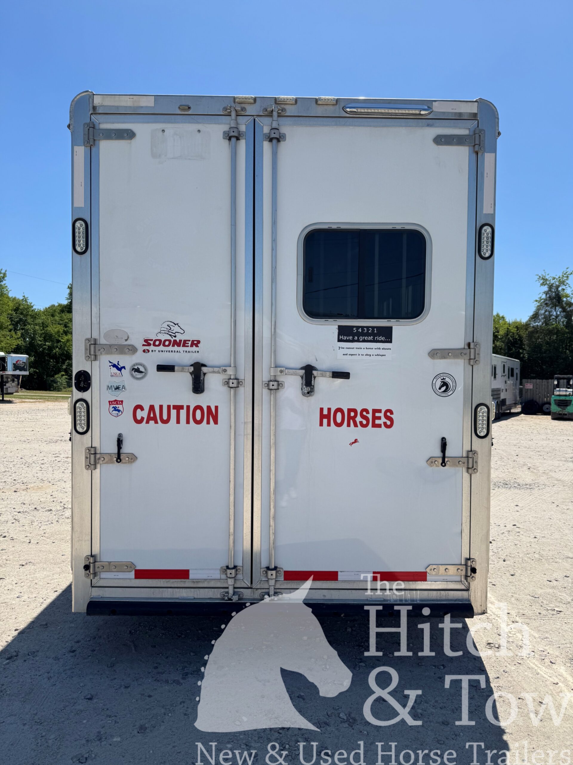 2017 SOONER 3 HORSE SLANT GOOSENECK TRAILER W/ UPGRADES! $23,500