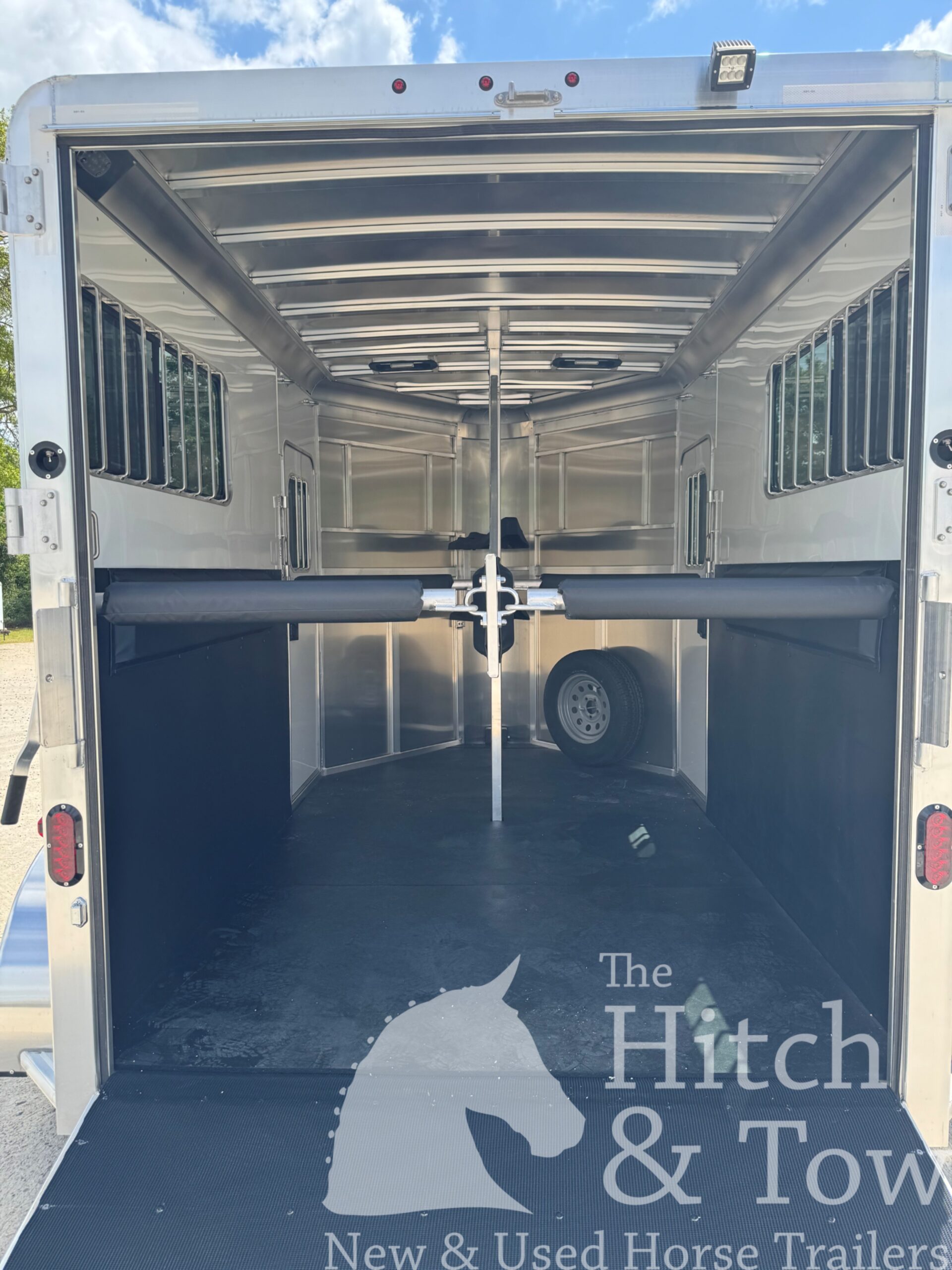 2026 ADAM JULITE 2 HORSE BUMPER PULL NO DRESSING ROOM $15,900