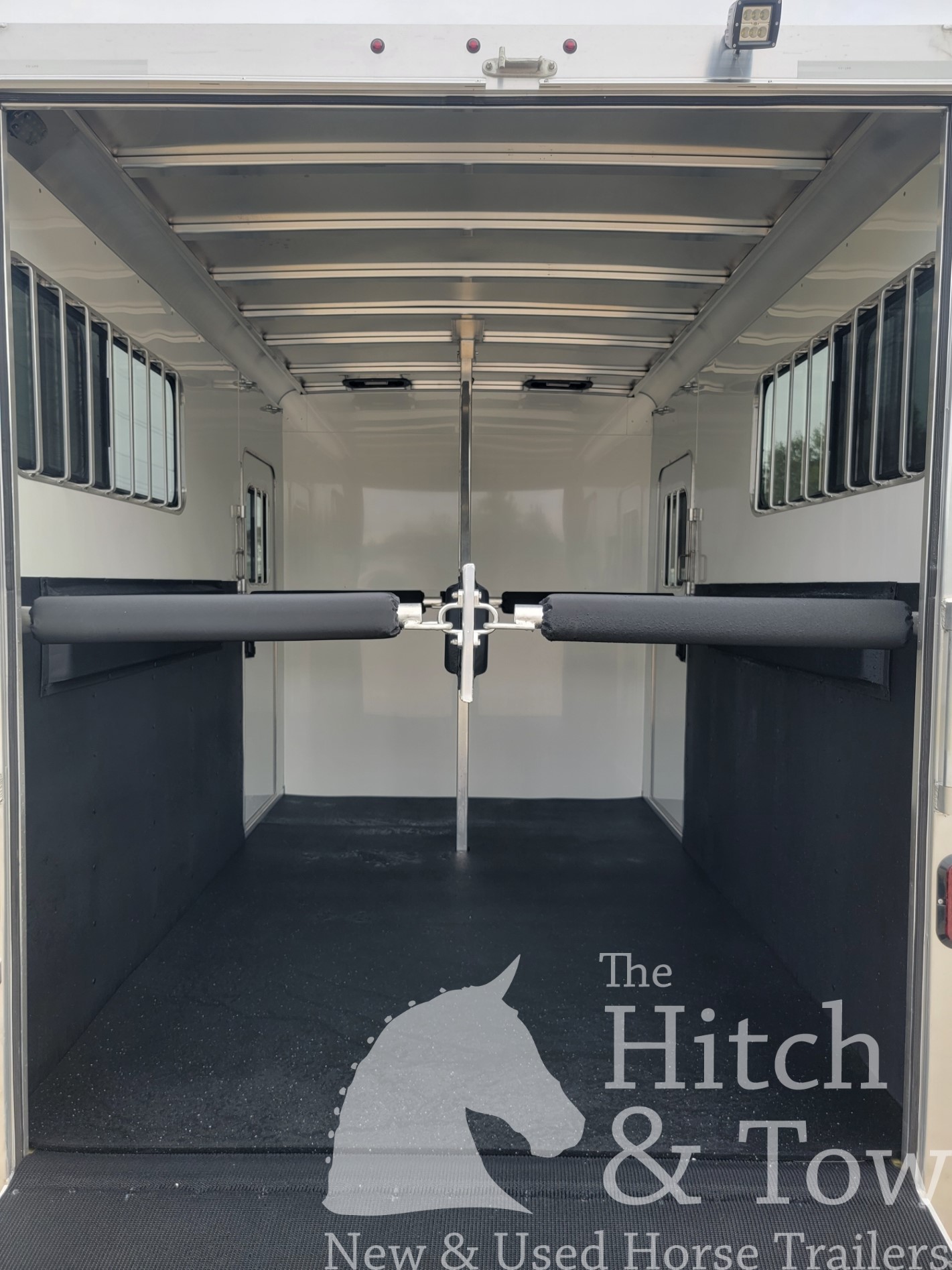 2026 ADAM 2 HORSE BUMPER PULL W/ DRESSING ROOM! $19,000