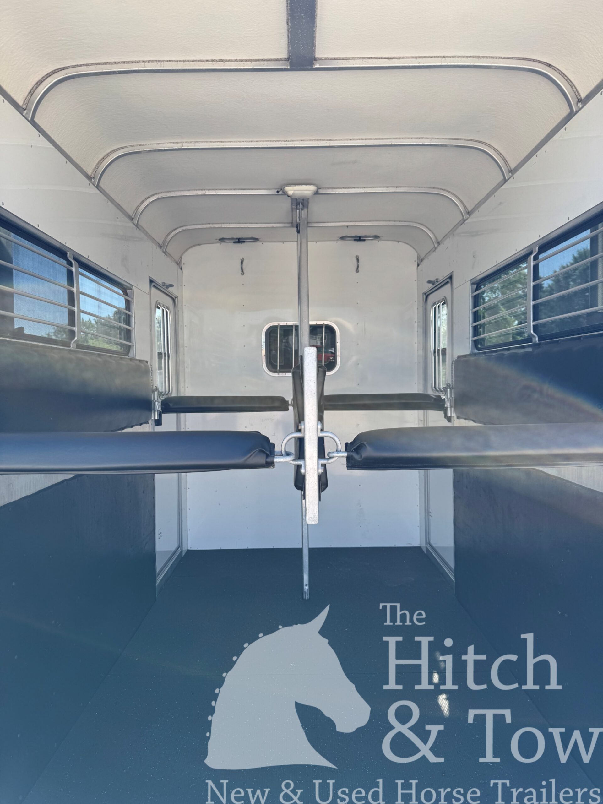 2014 GORE 2 HORSE BUMPER PULL $12,900