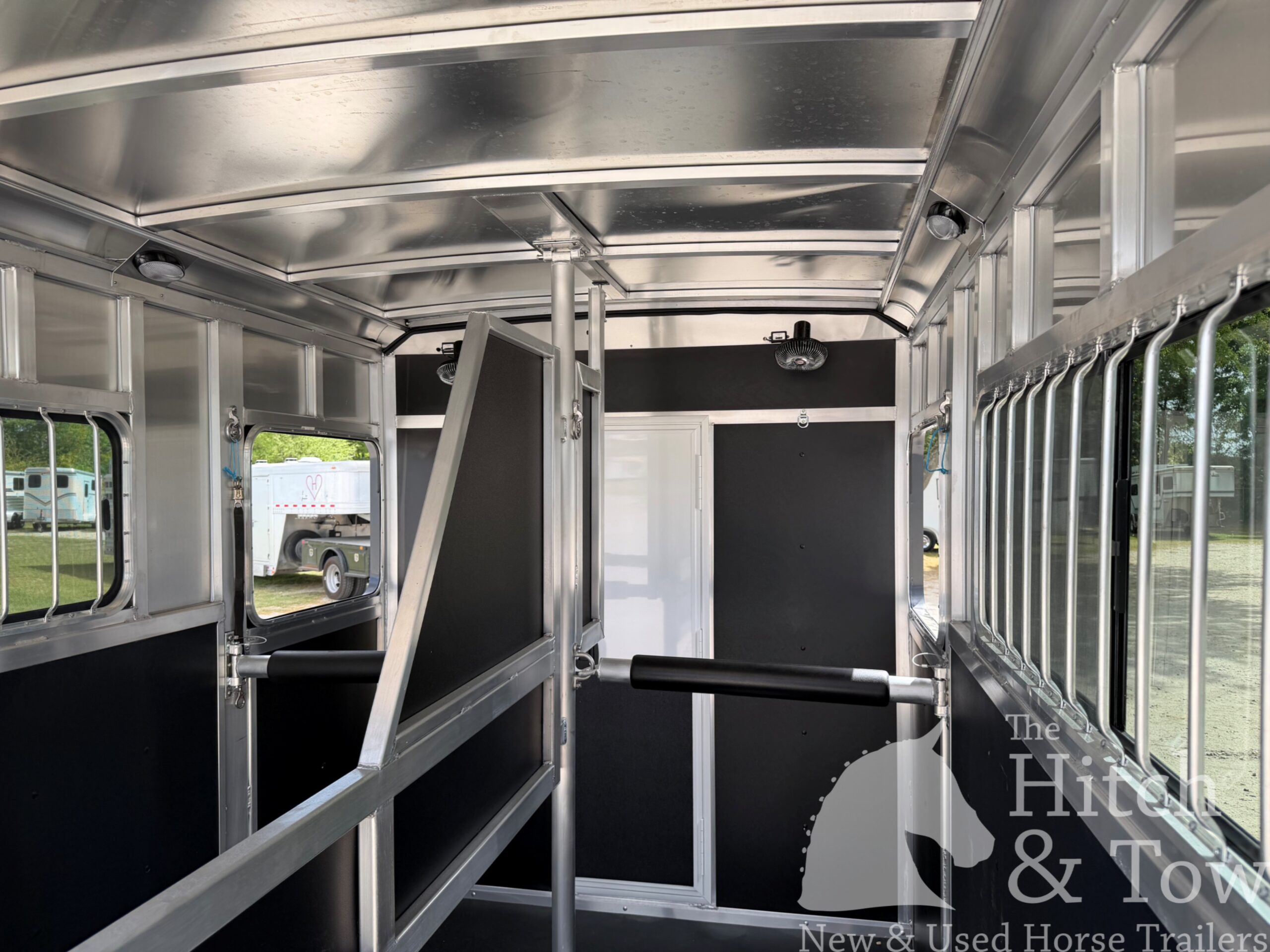 2026 SHADOW 2 HORSE GOOSENECK TRAILER $25,500