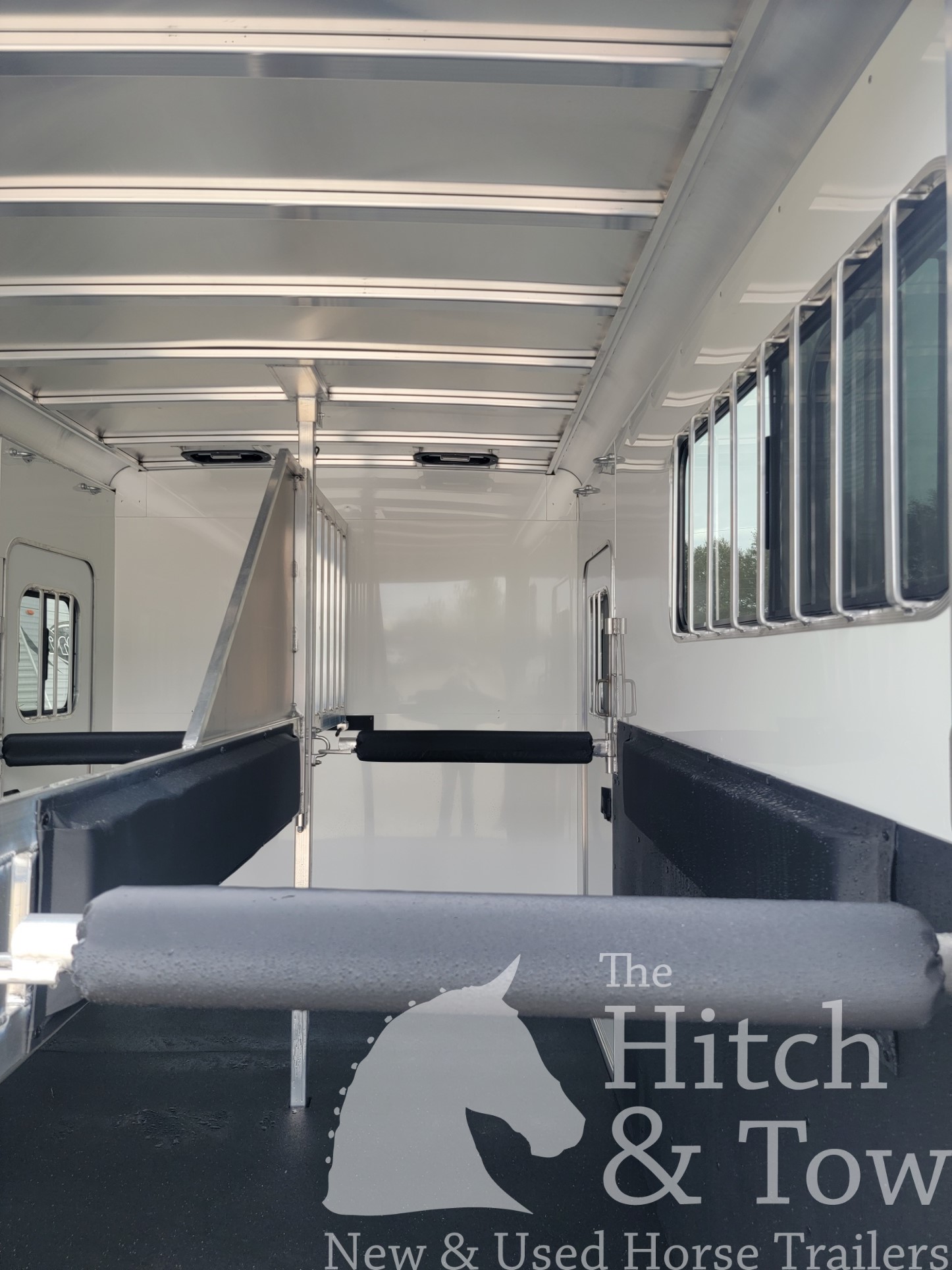 2026 ADAM 2 HORSE BUMPER PULL W/ DRESSING ROOM! $19,000