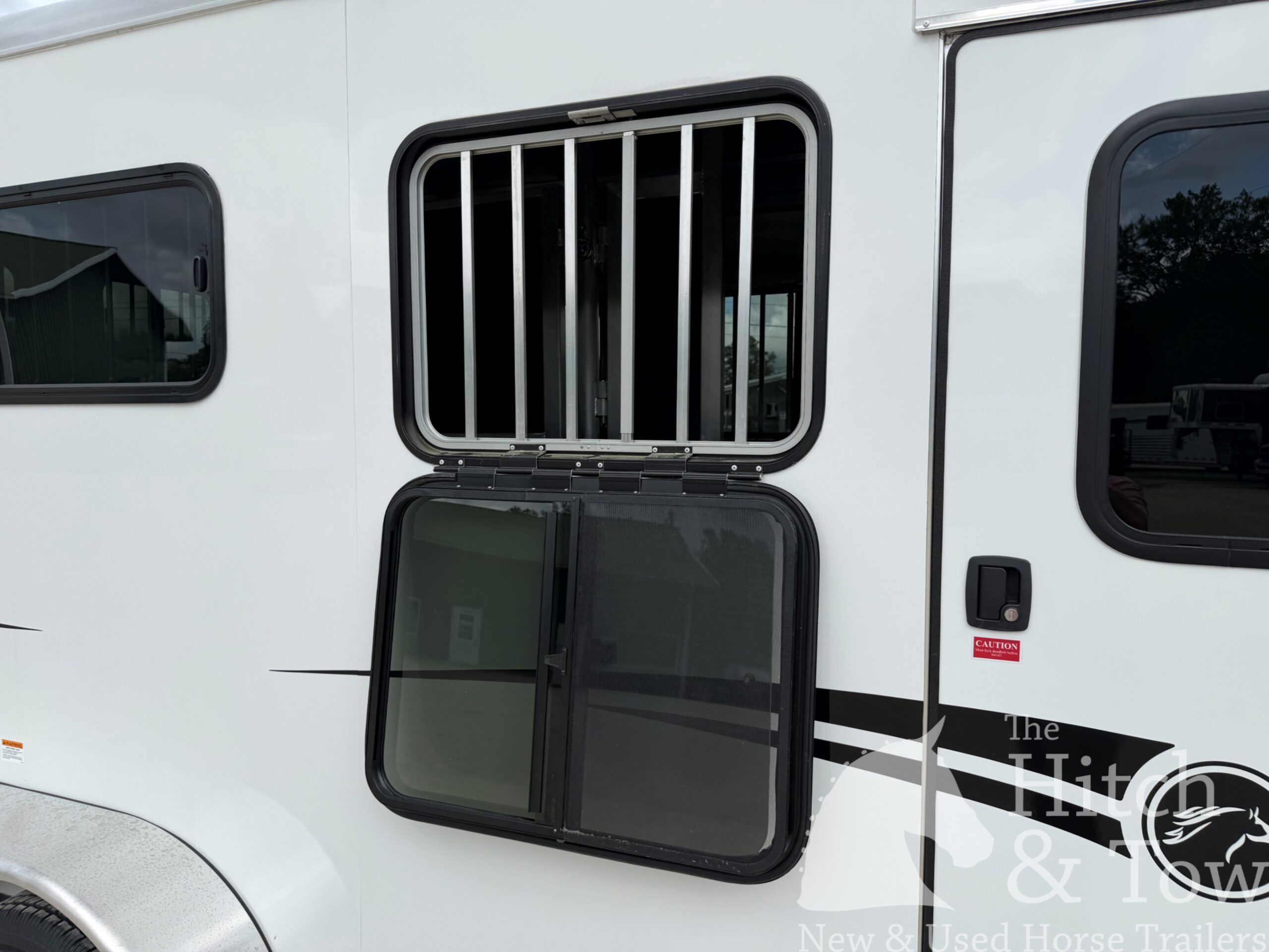 2026 SHADOW 2 HORSE GOOSENECK TRAILER $25,500