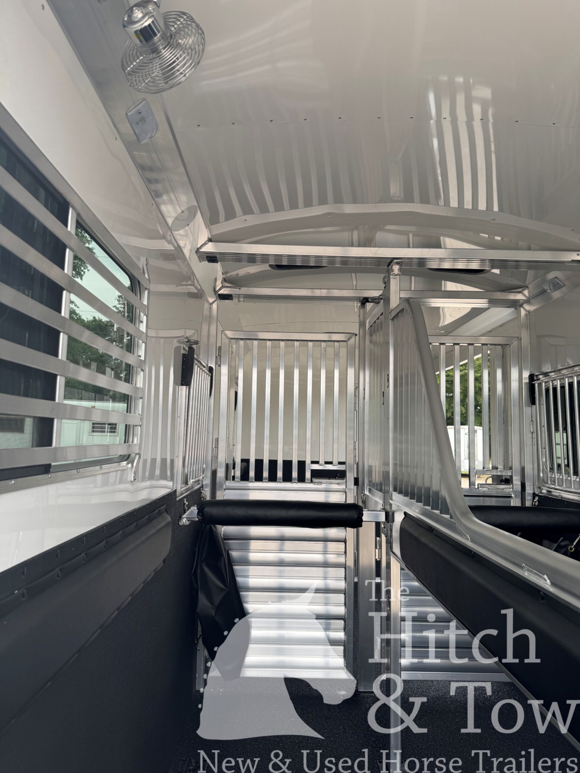 2027 4 STAR 2+1 W/ ROLLING DIVIDER, WERM, 5′ DRESSING ROOM & MORE!! $66,900
