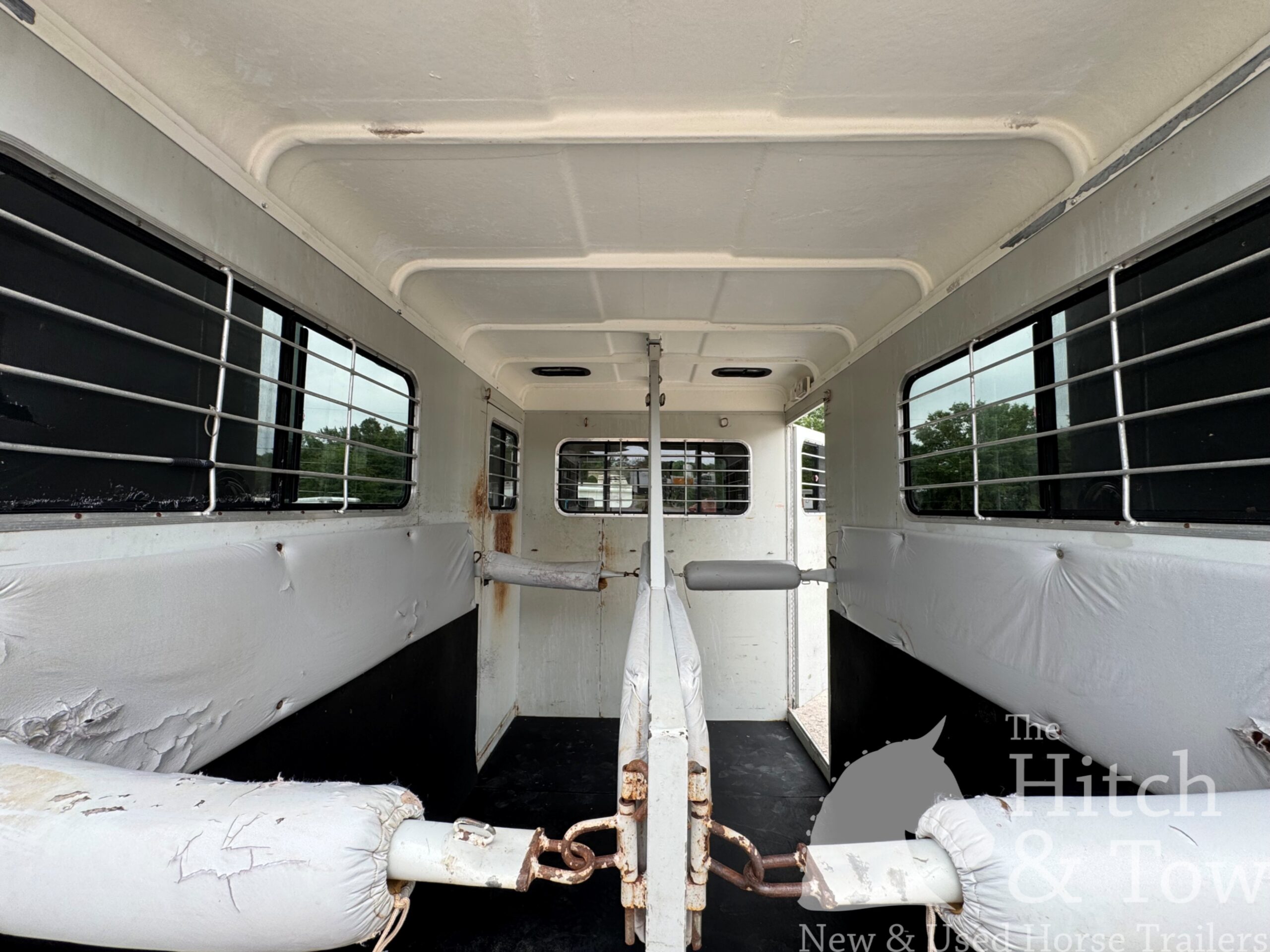2003 HAWK 2 HORSE BUMPER PULL W/ DRESSING ROOM $7,900