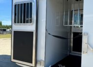 2027 KIEFERBILT KRUISER 2 HORSE BUMPER PULL W/ DRESSING ROOM $24,500