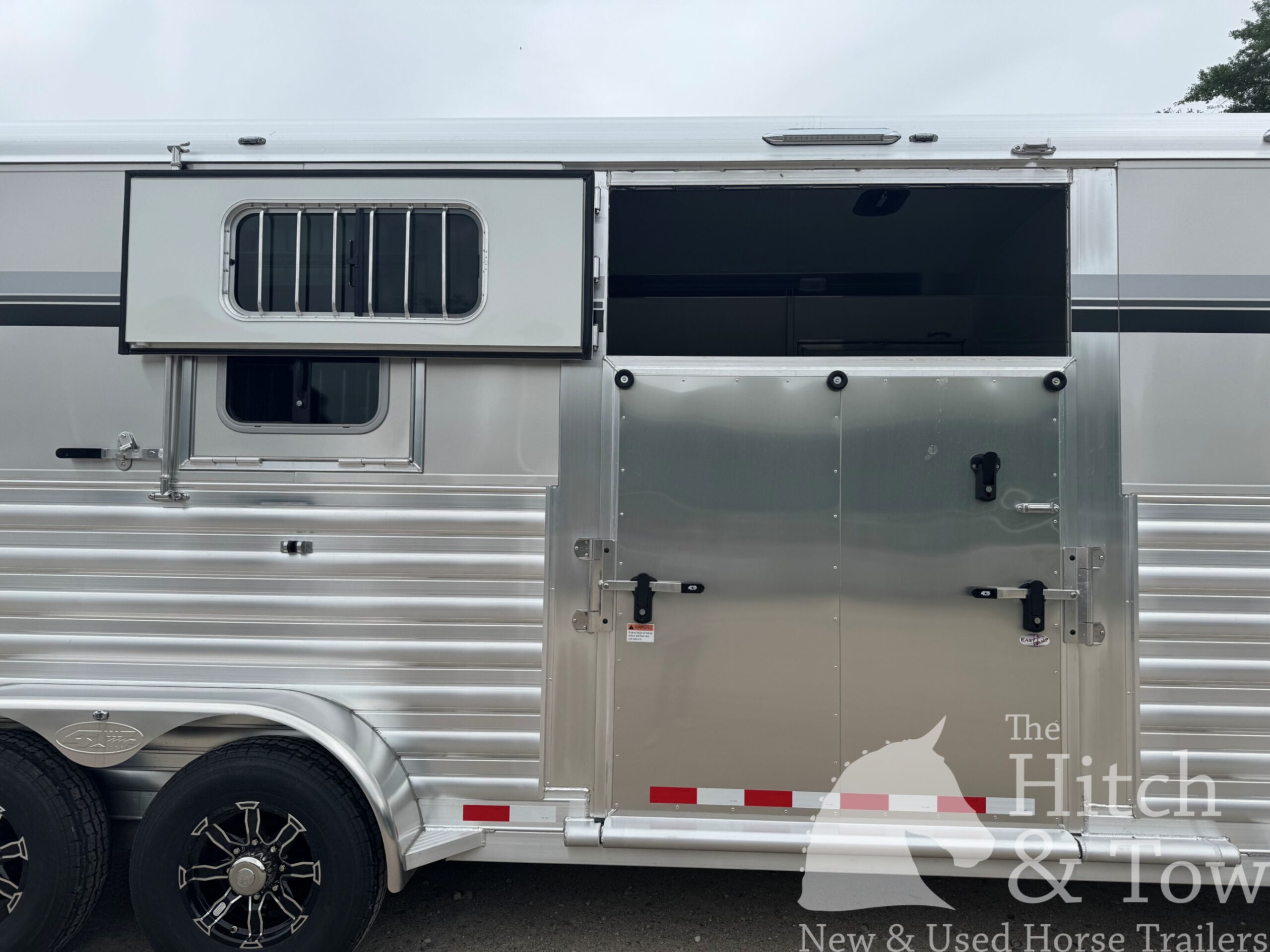 2027 4 STAR 2+1 W/ ROLLING DIVIDER, WERM, 5′ DRESSING ROOM & MORE!! $66,900