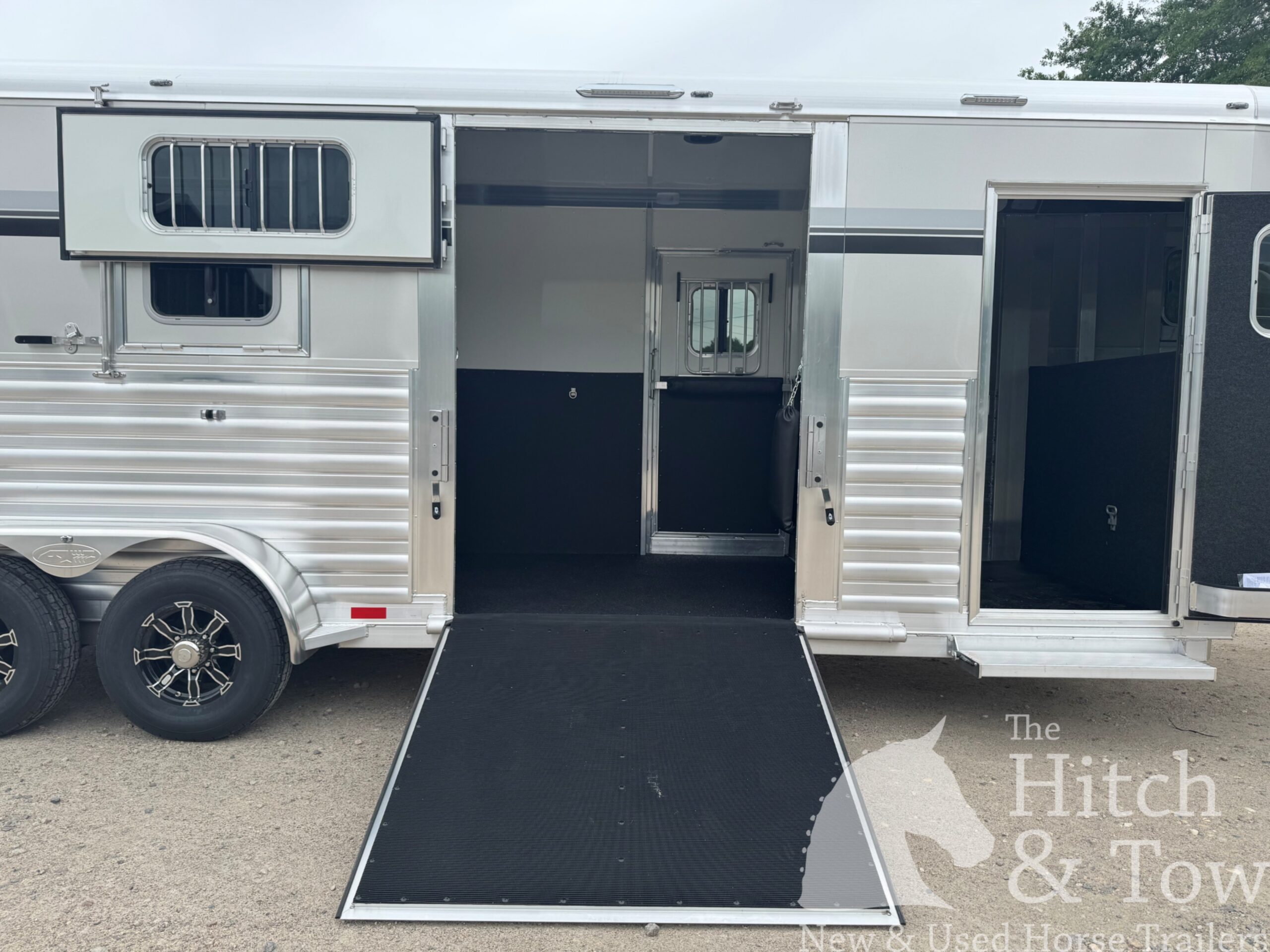 2027 4 STAR 2+1 W/ ROLLING DIVIDER, WERM, 5′ DRESSING ROOM & MORE!! $66,900