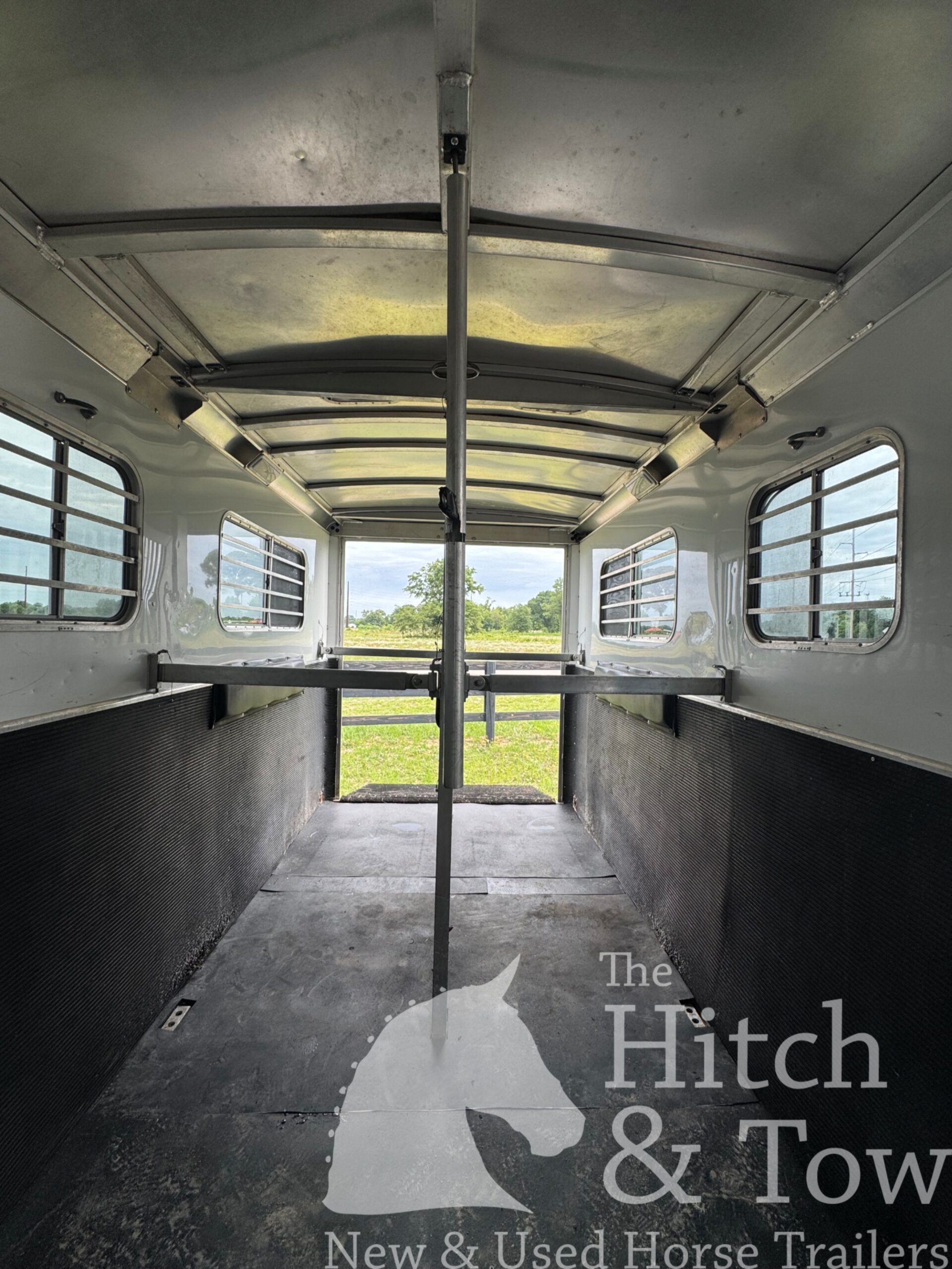 2017 Elite Trailer 4 HORSE HEAD TO HEAD $54,900