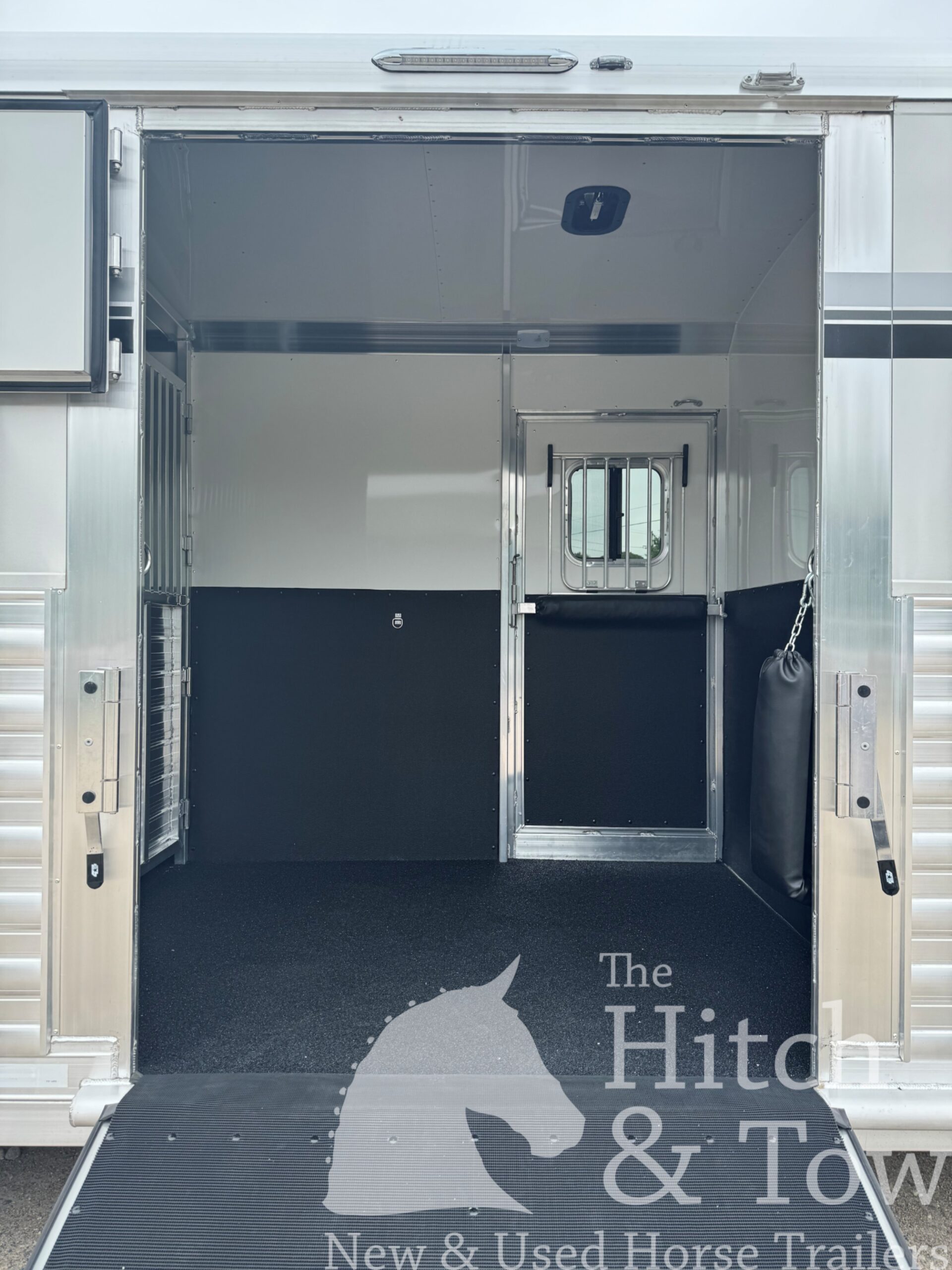 2027 4 STAR 2+1 W/ ROLLING DIVIDER, WERM, 5′ DRESSING ROOM & MORE!! $66,900